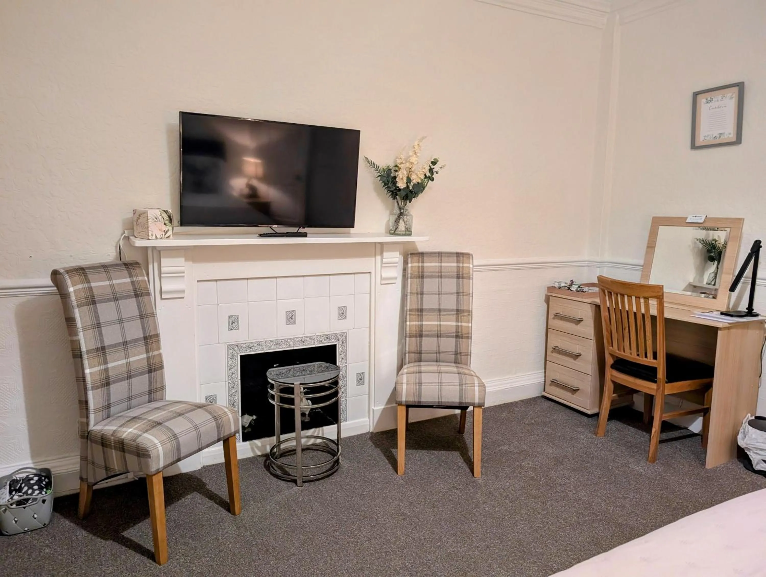 Bed in Graham Arms Inn
