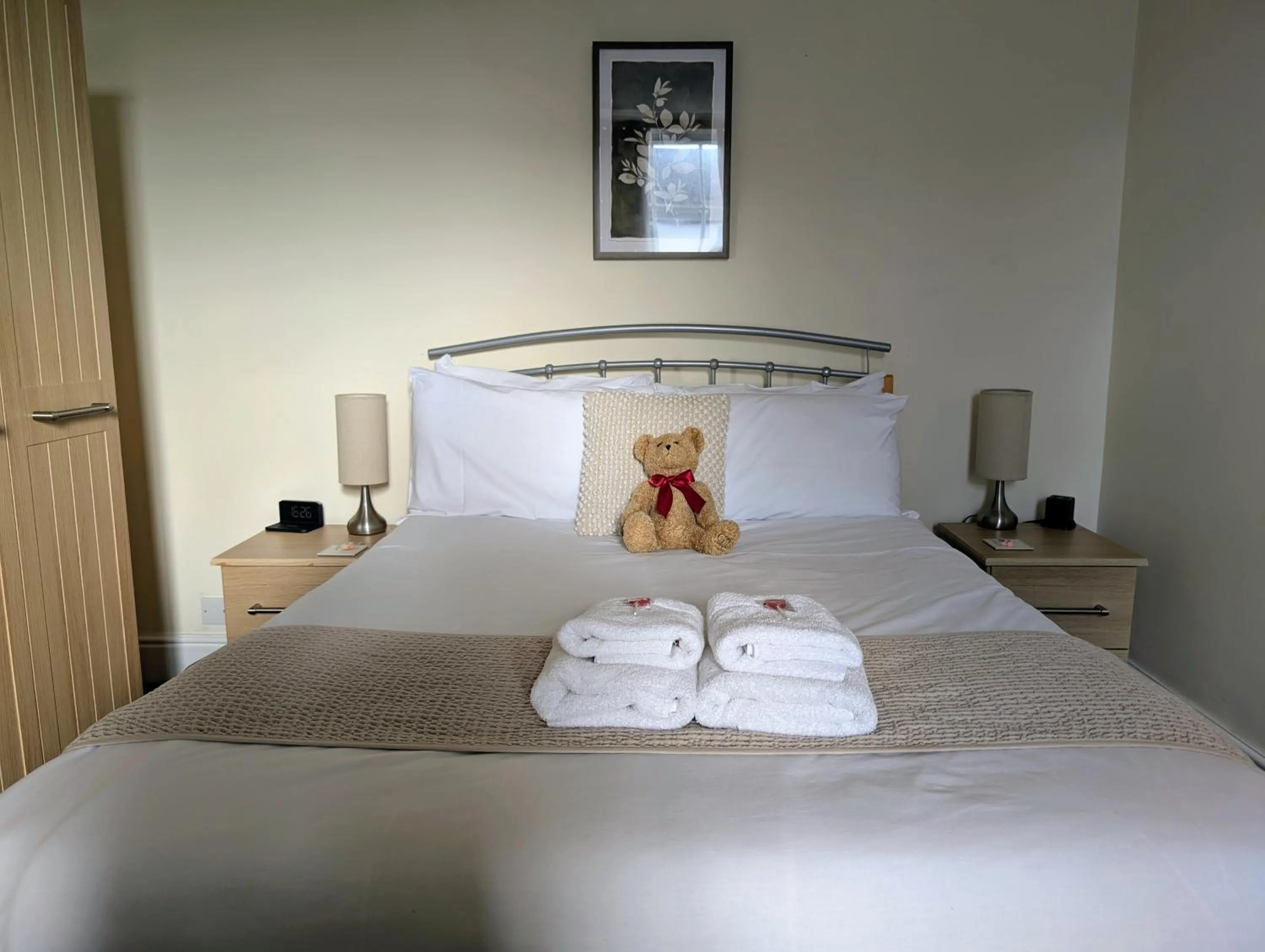 Bed in Graham Arms Inn