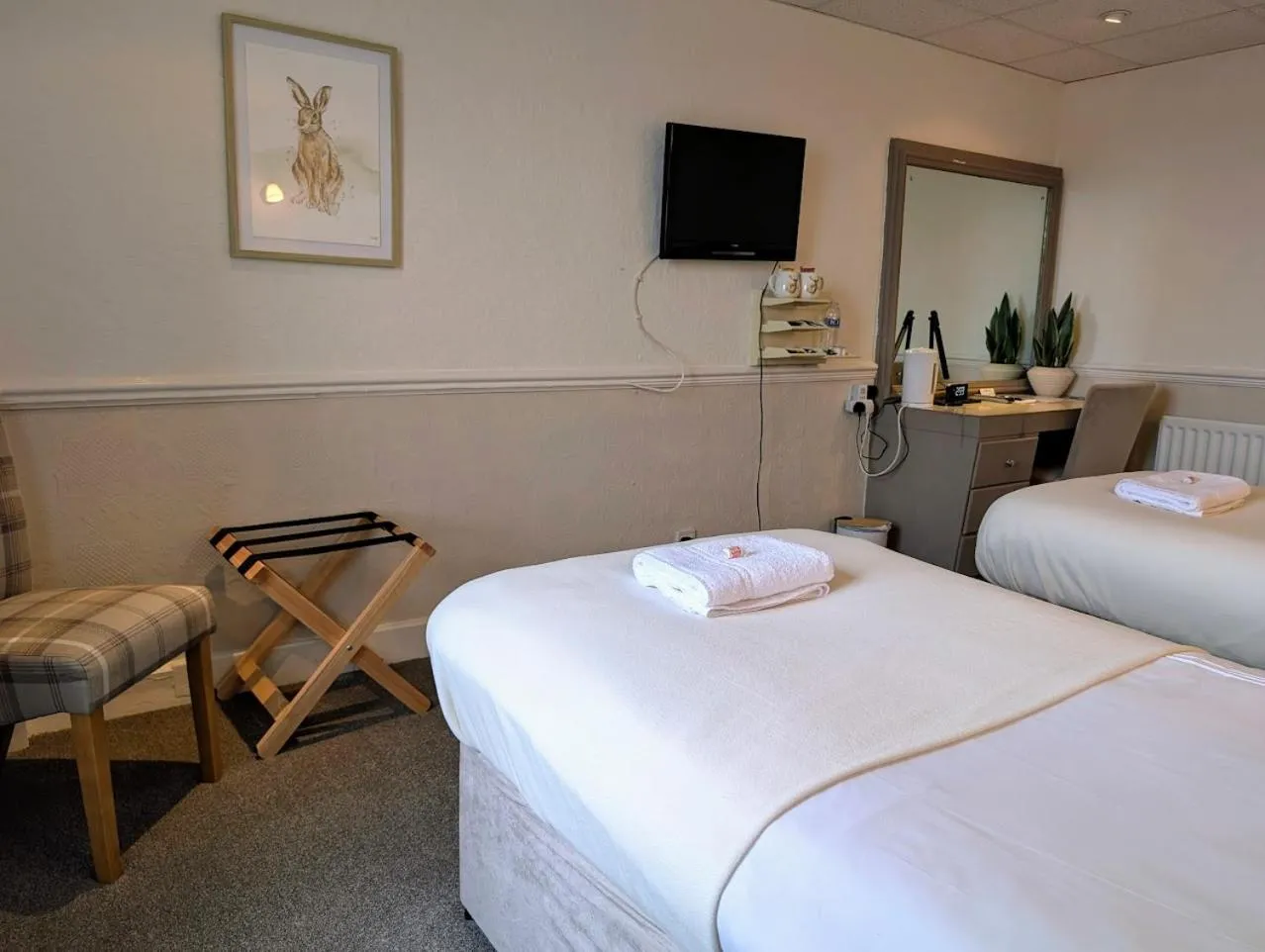 Bed in Graham Arms Inn