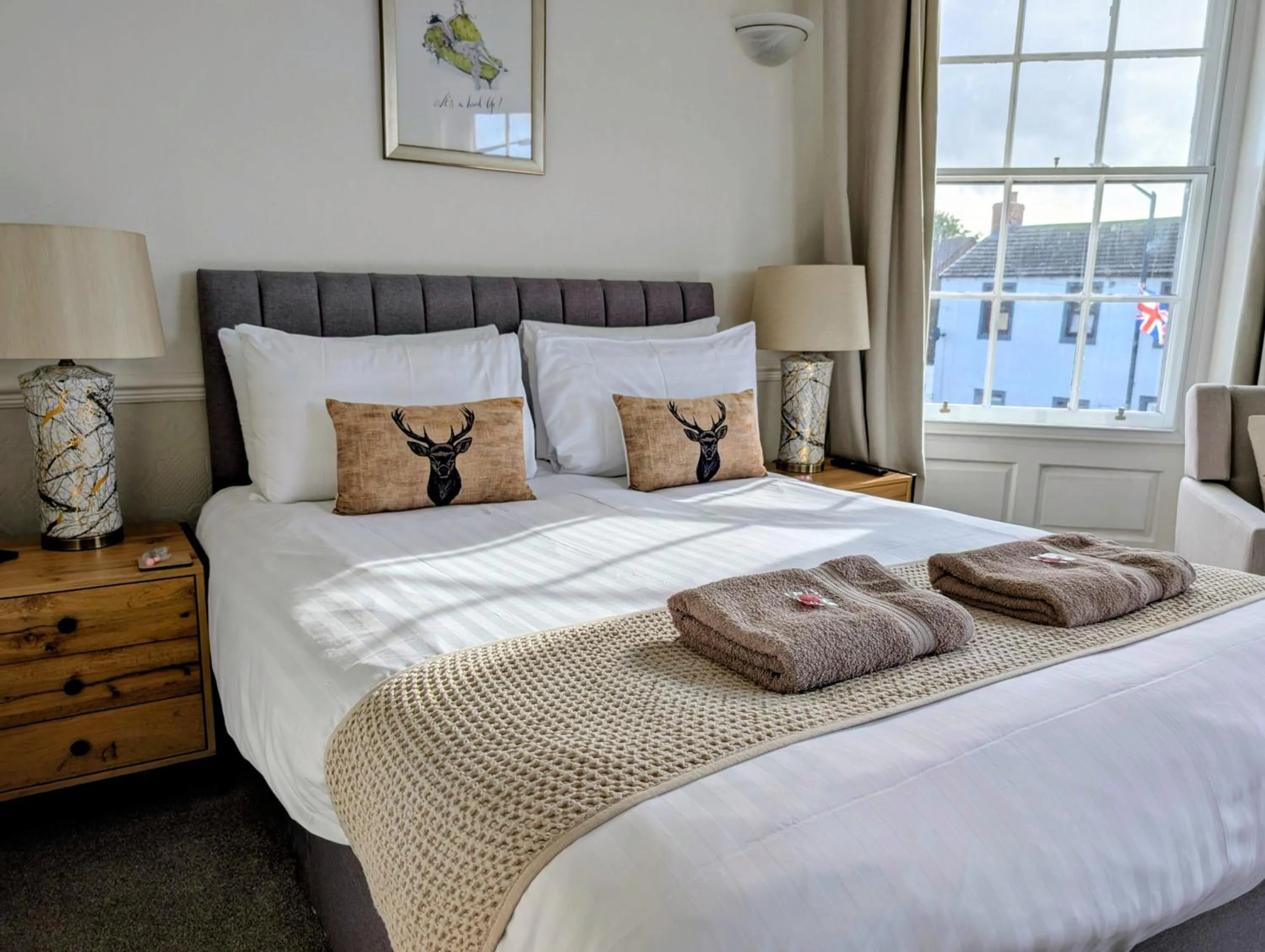 Bed in Graham Arms Inn