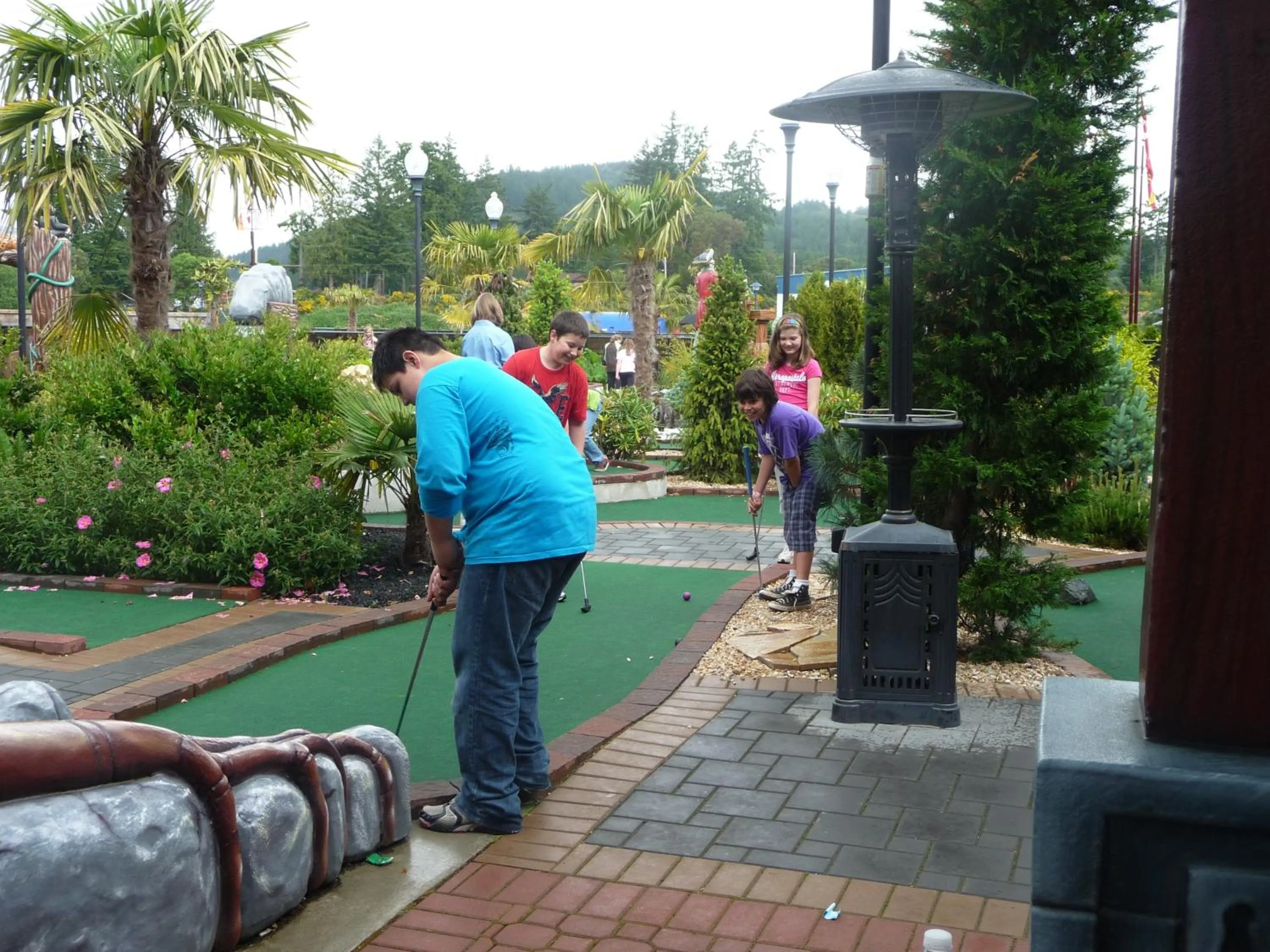 Children play ground in Cycle Inn Bed and Breakfast