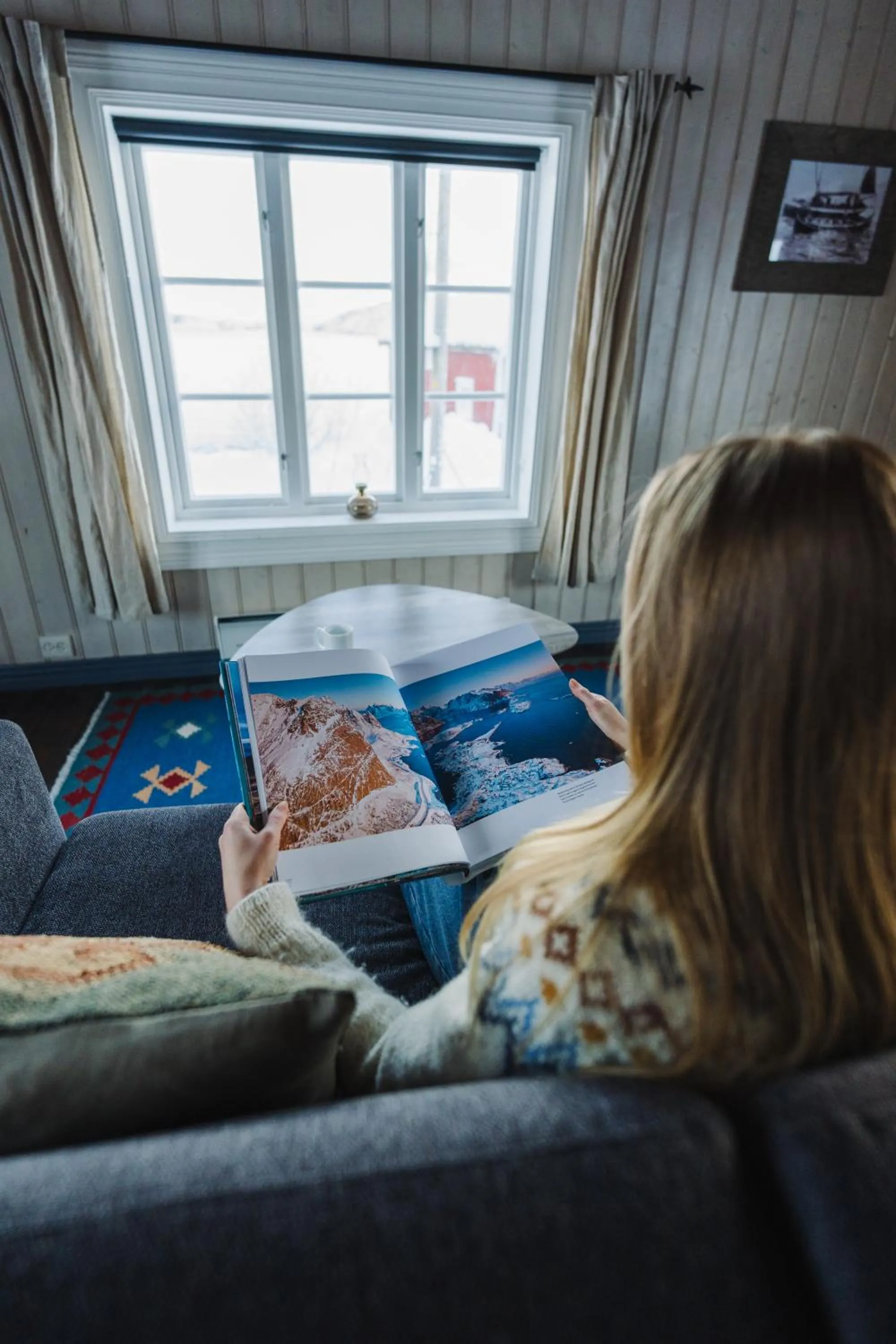 Living room in Reine Rorbuer - by Classic Norway Hotels