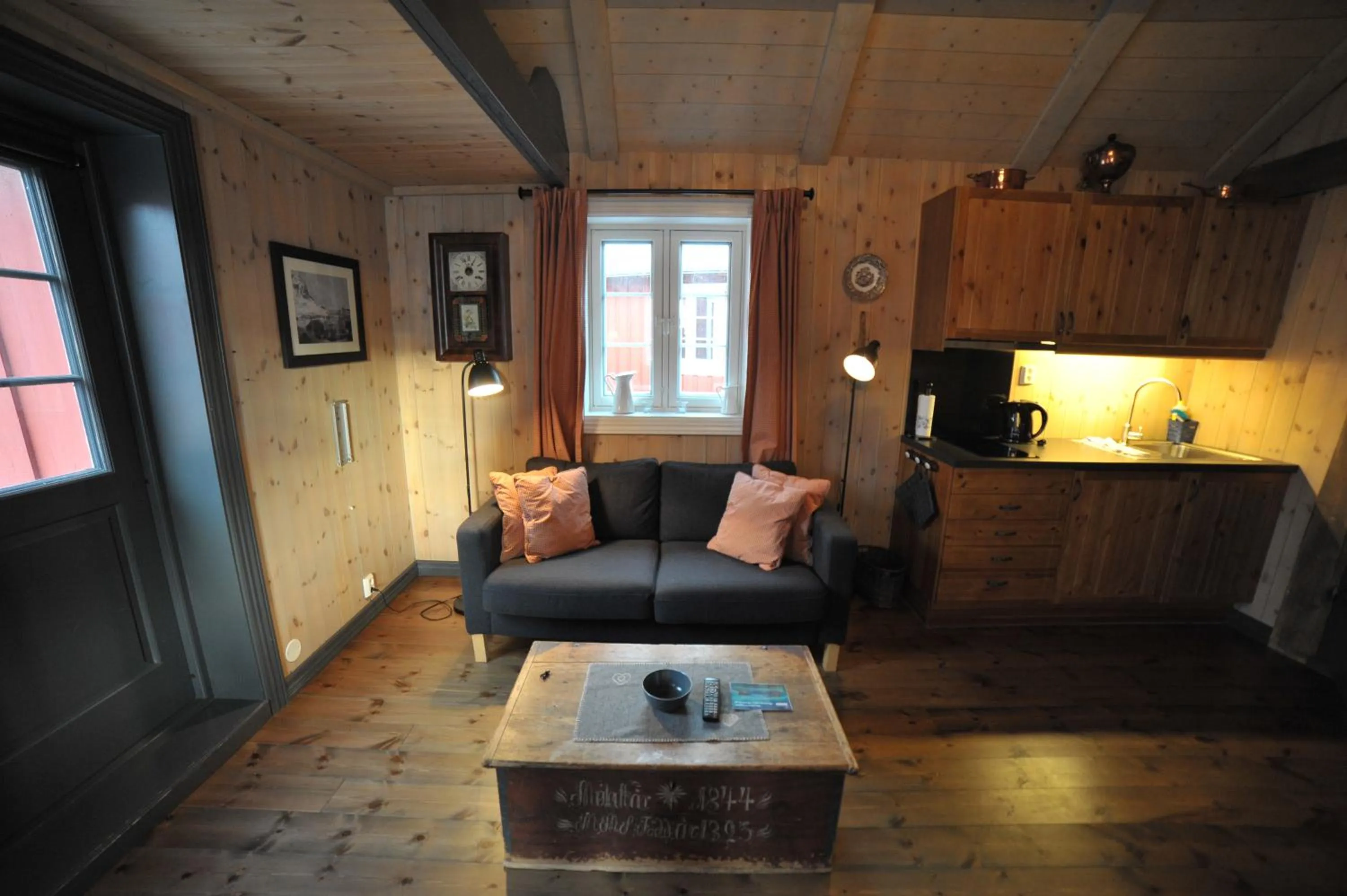 Coffee/tea facilities in Reine Rorbuer - by Classic Norway Hotels