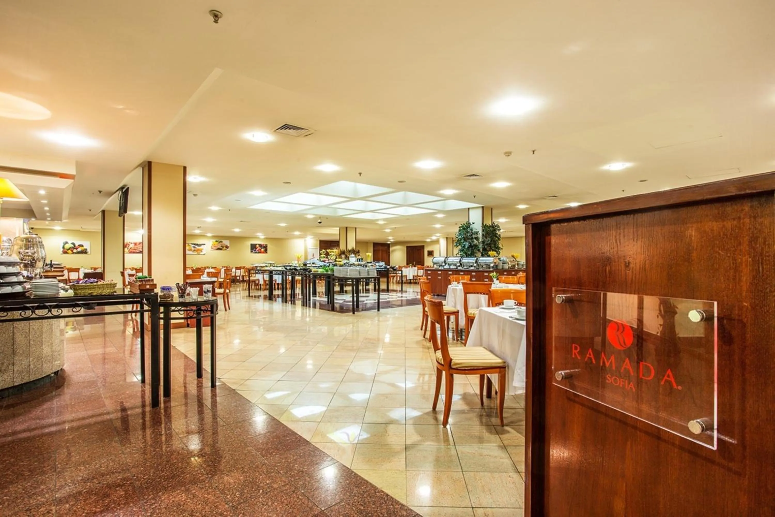 Restaurant/places to eat in Ramada by Wyndham Sofia City Center