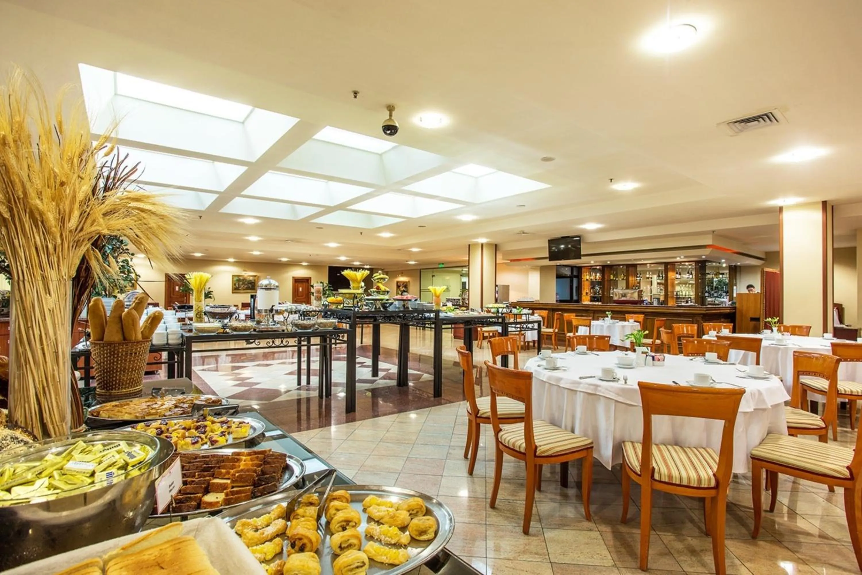 Restaurant/places to eat in Ramada by Wyndham Sofia City Center