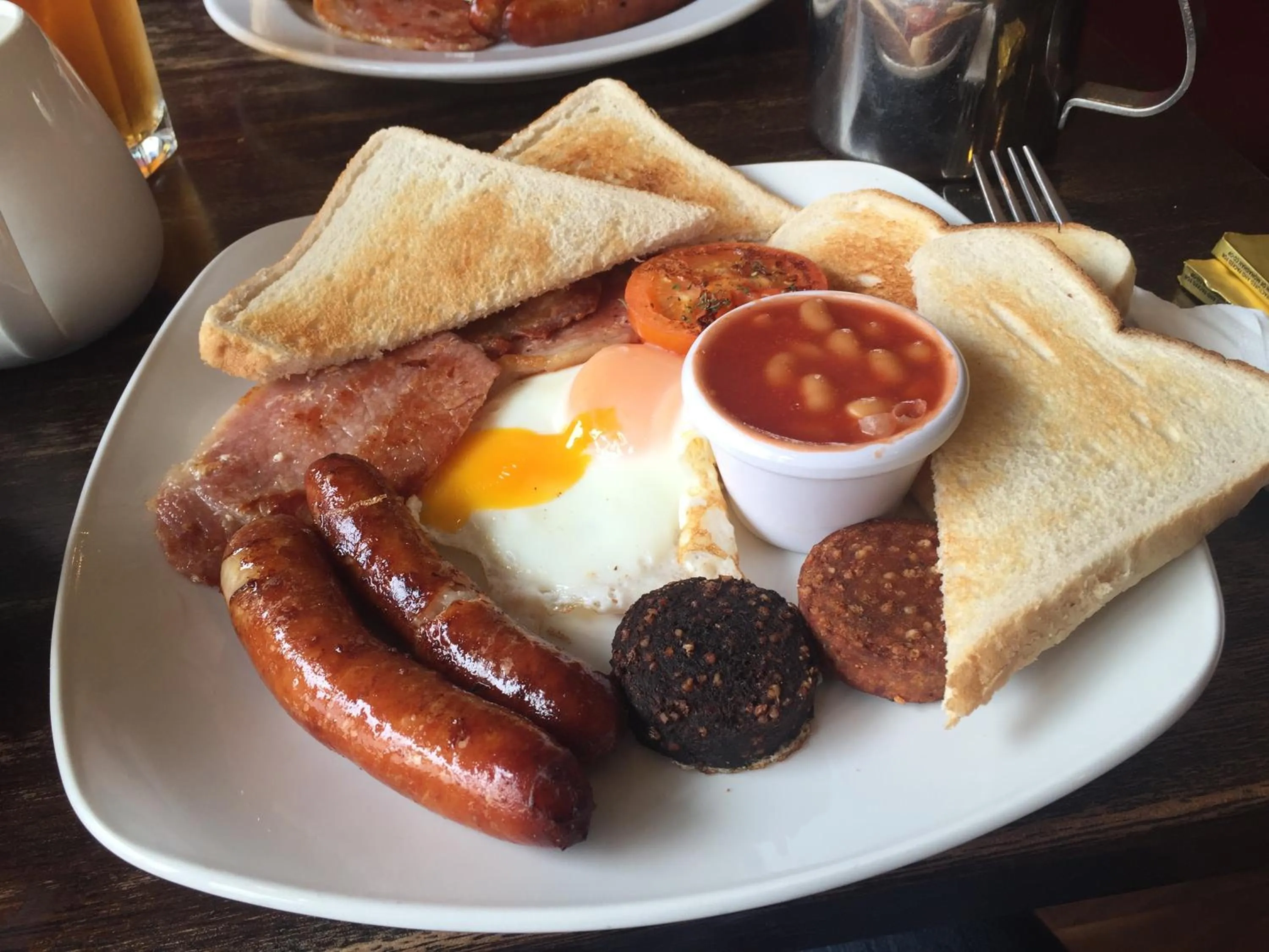 Breakfast in Ashbourne House Hotel