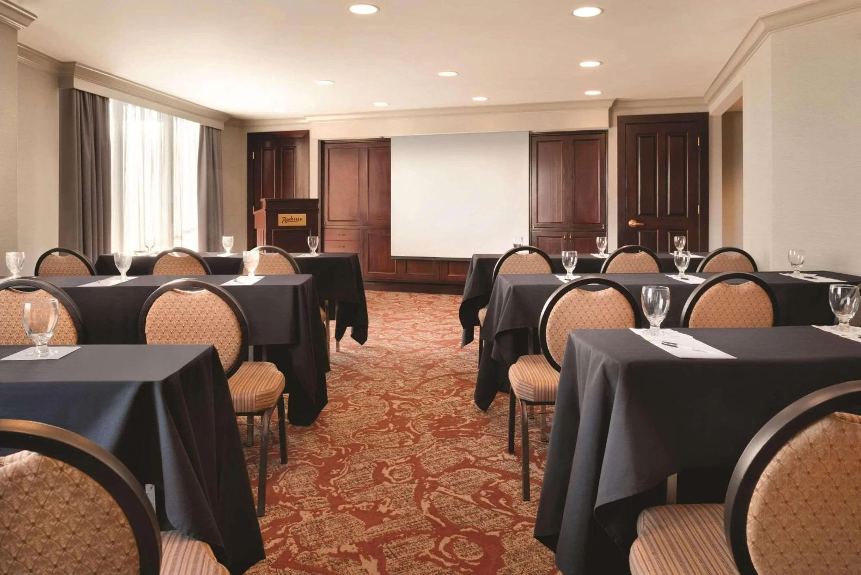 Meeting/conference room in Radisson Hotel Cincinnati Riverfront