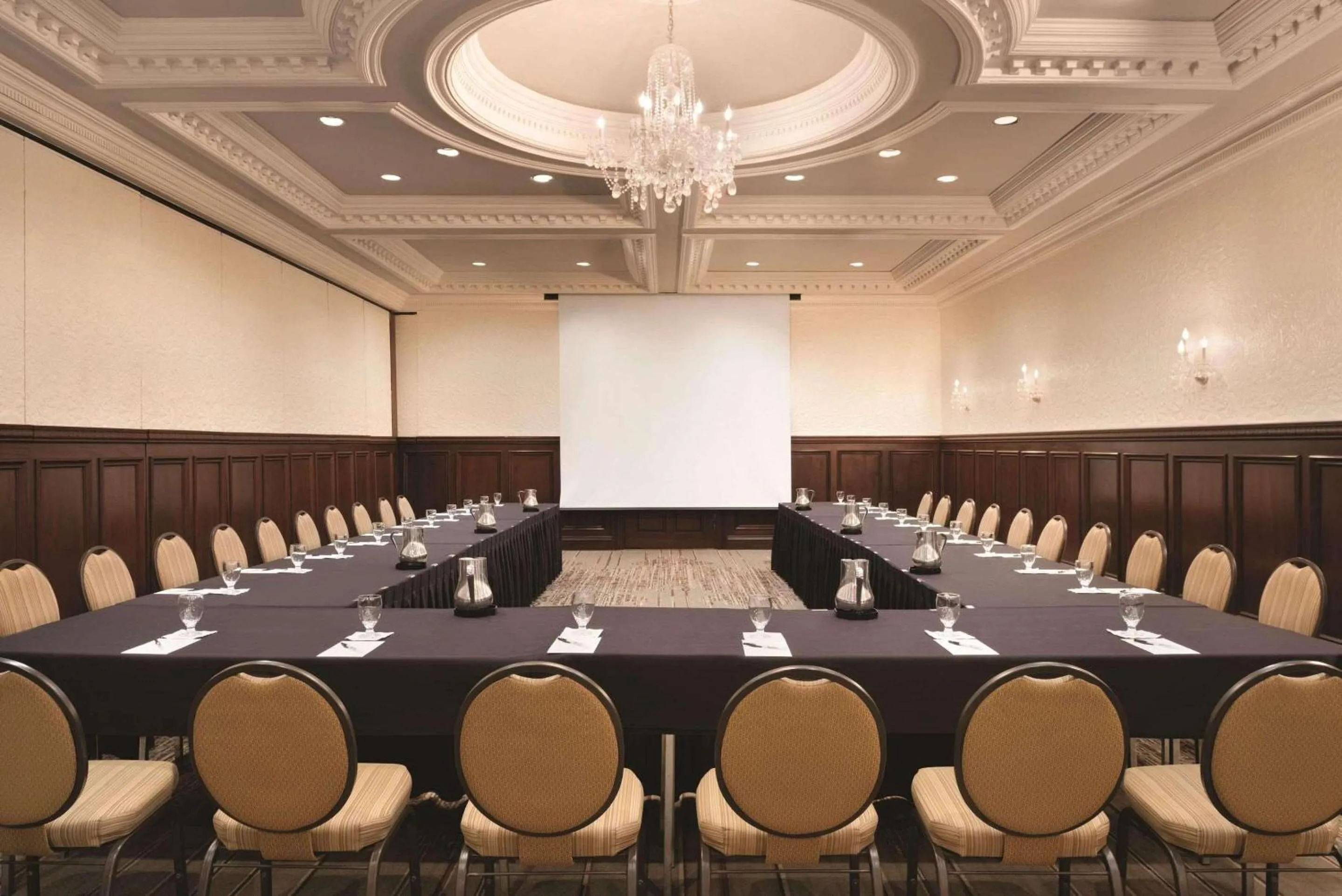 Meeting/conference room in Radisson Hotel Cincinnati Riverfront