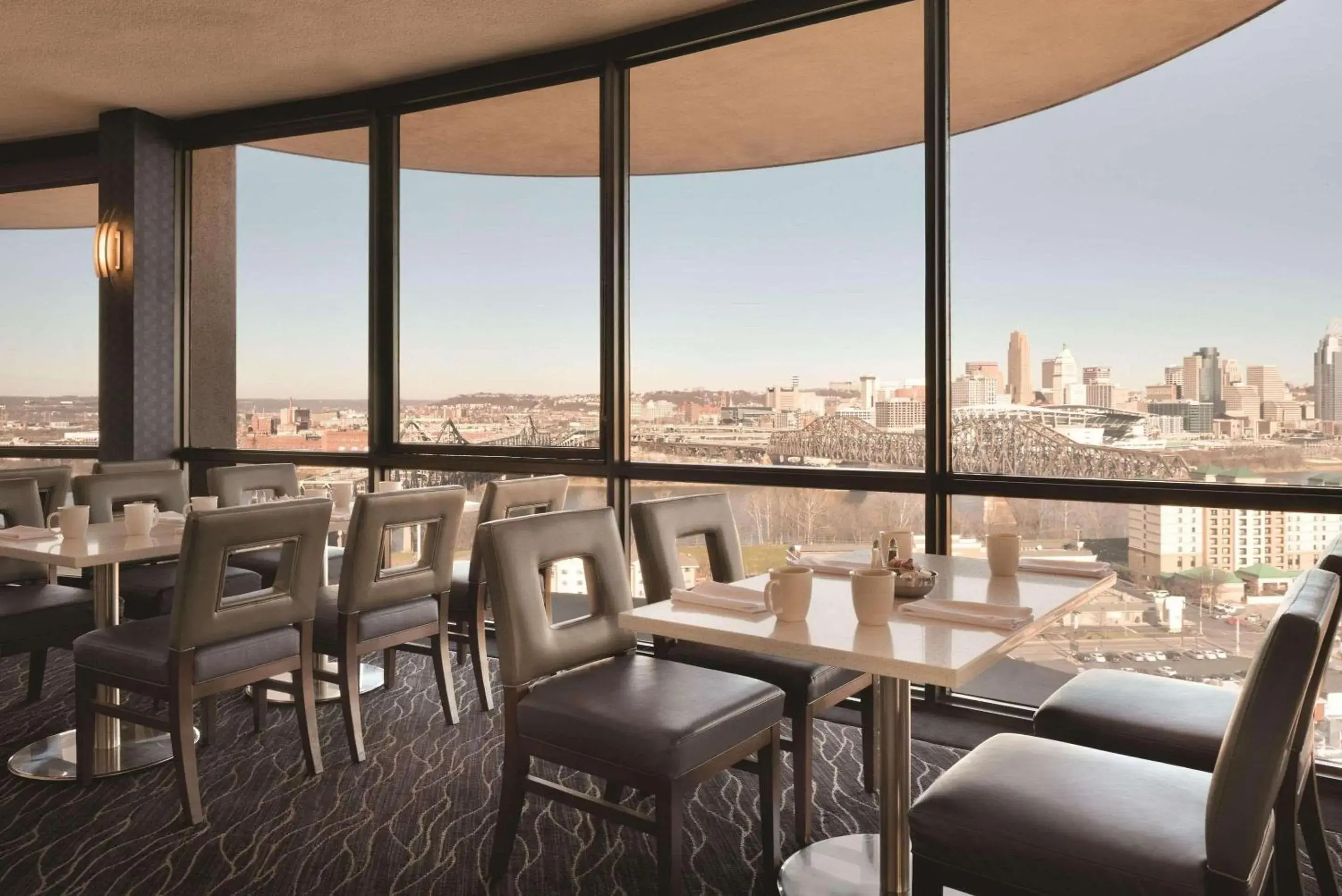 Restaurant/places to eat in Radisson Hotel Cincinnati Riverfront Restaurant/places to eat in Radisson Hotel Cincinnati Riverfront