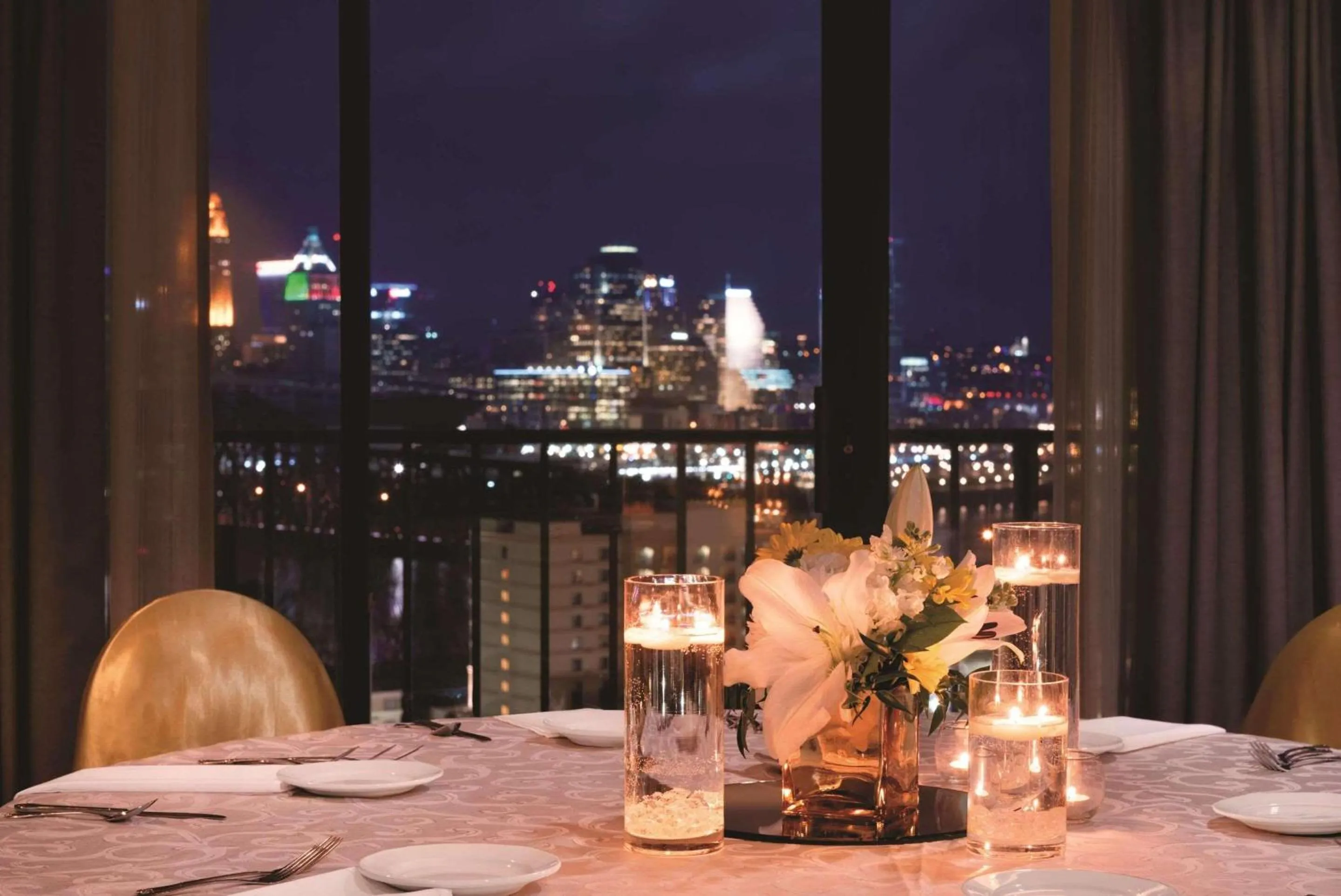 Meeting/conference room in Radisson Hotel Cincinnati Riverfront