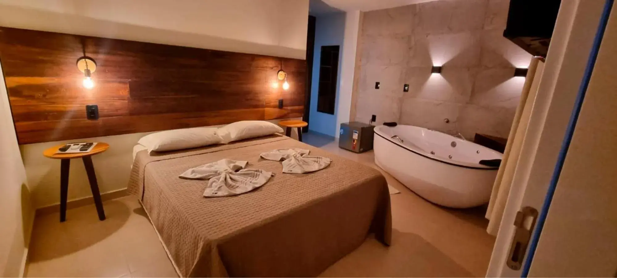 Deluxe Double Room with Bath - single occupancy in Pousada Quatro Estações Gravatal Deluxe Double Room with Bath - single occupancy in Pousada Quatro Estações Gravatal