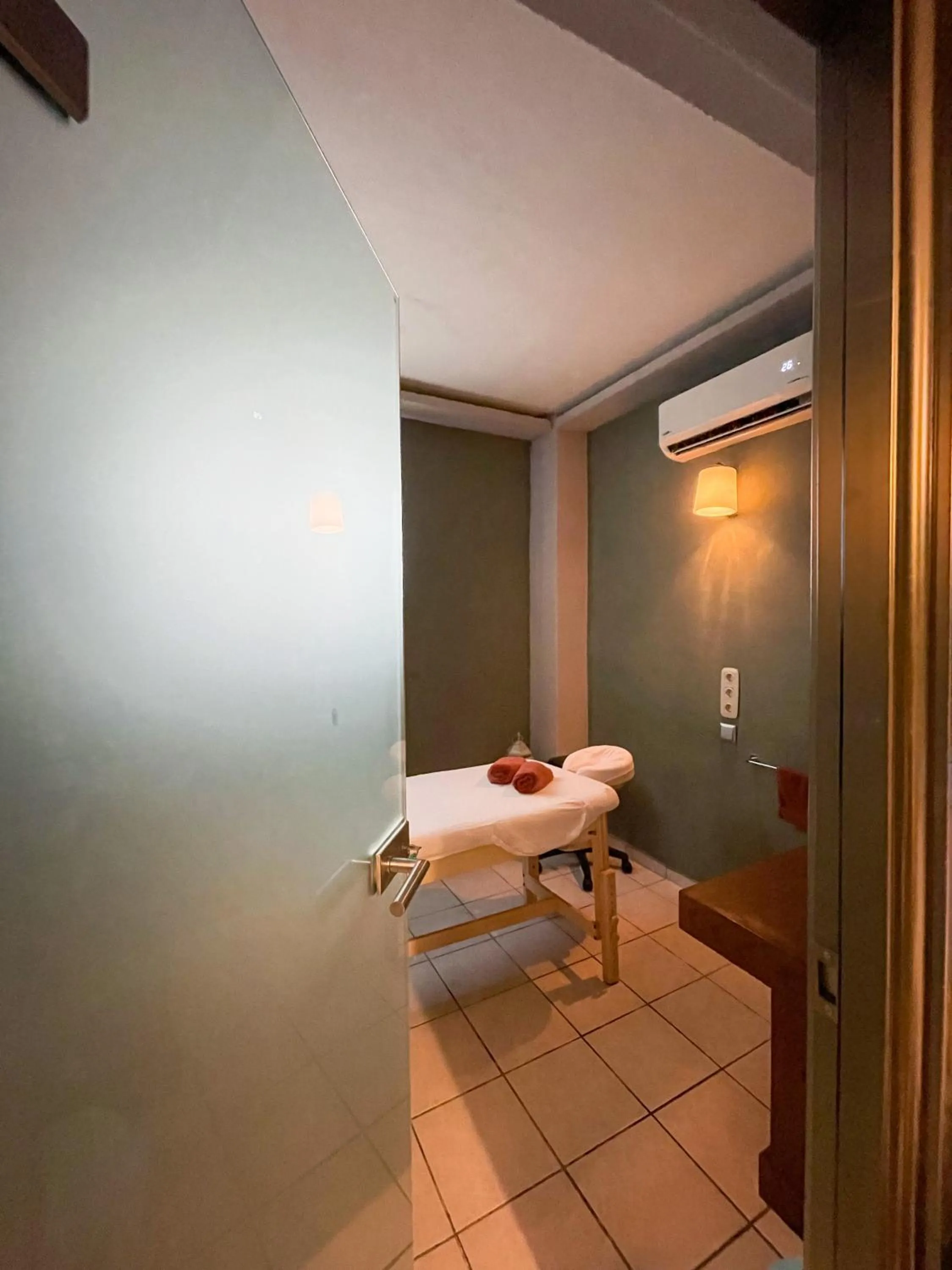 Spa and wellness centre/facilities in Philoxenia Inn