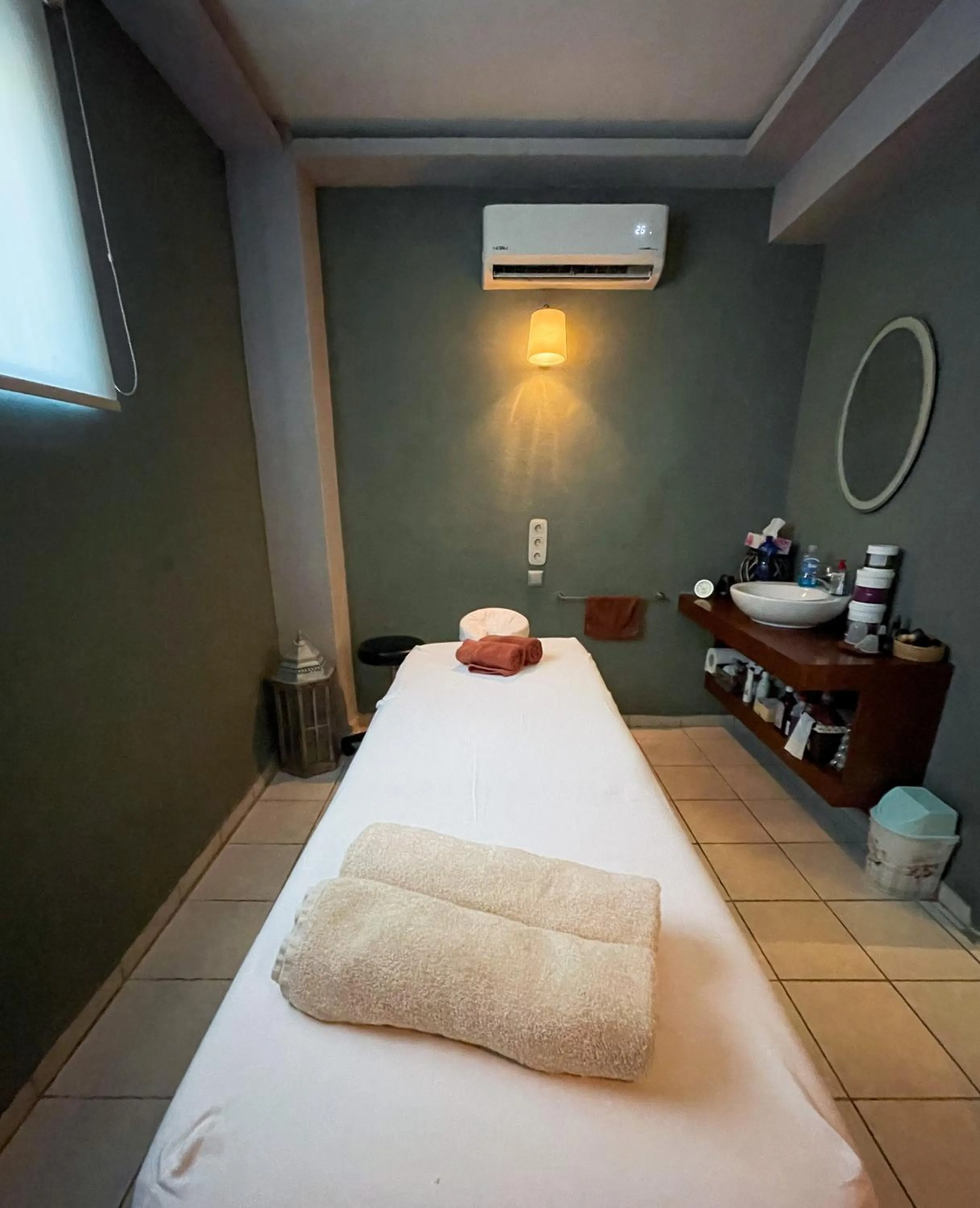 Spa and wellness centre/facilities, Bed in Philoxenia Inn