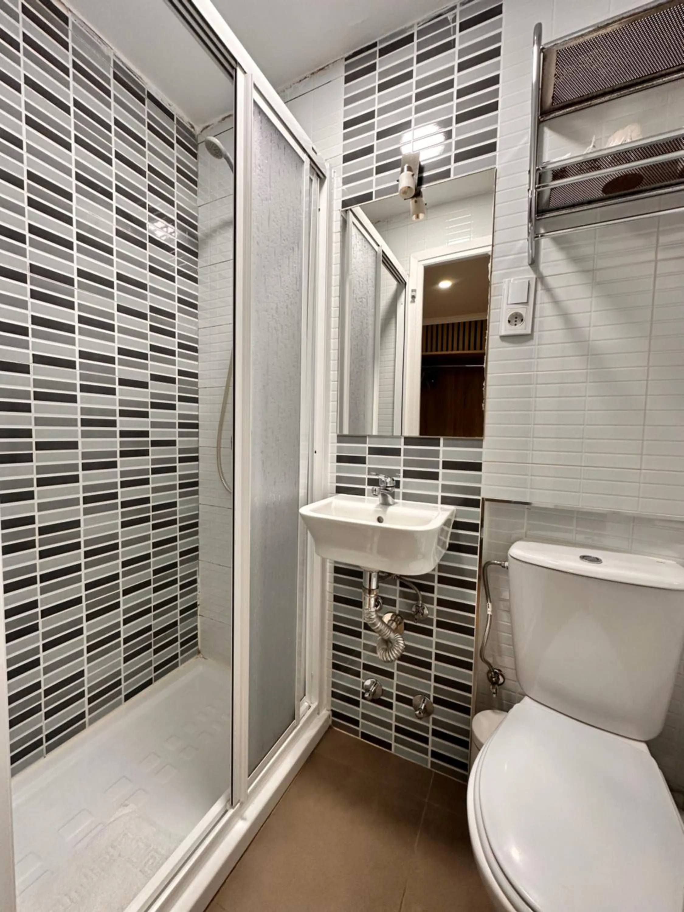 Bathroom in Hostal Rober