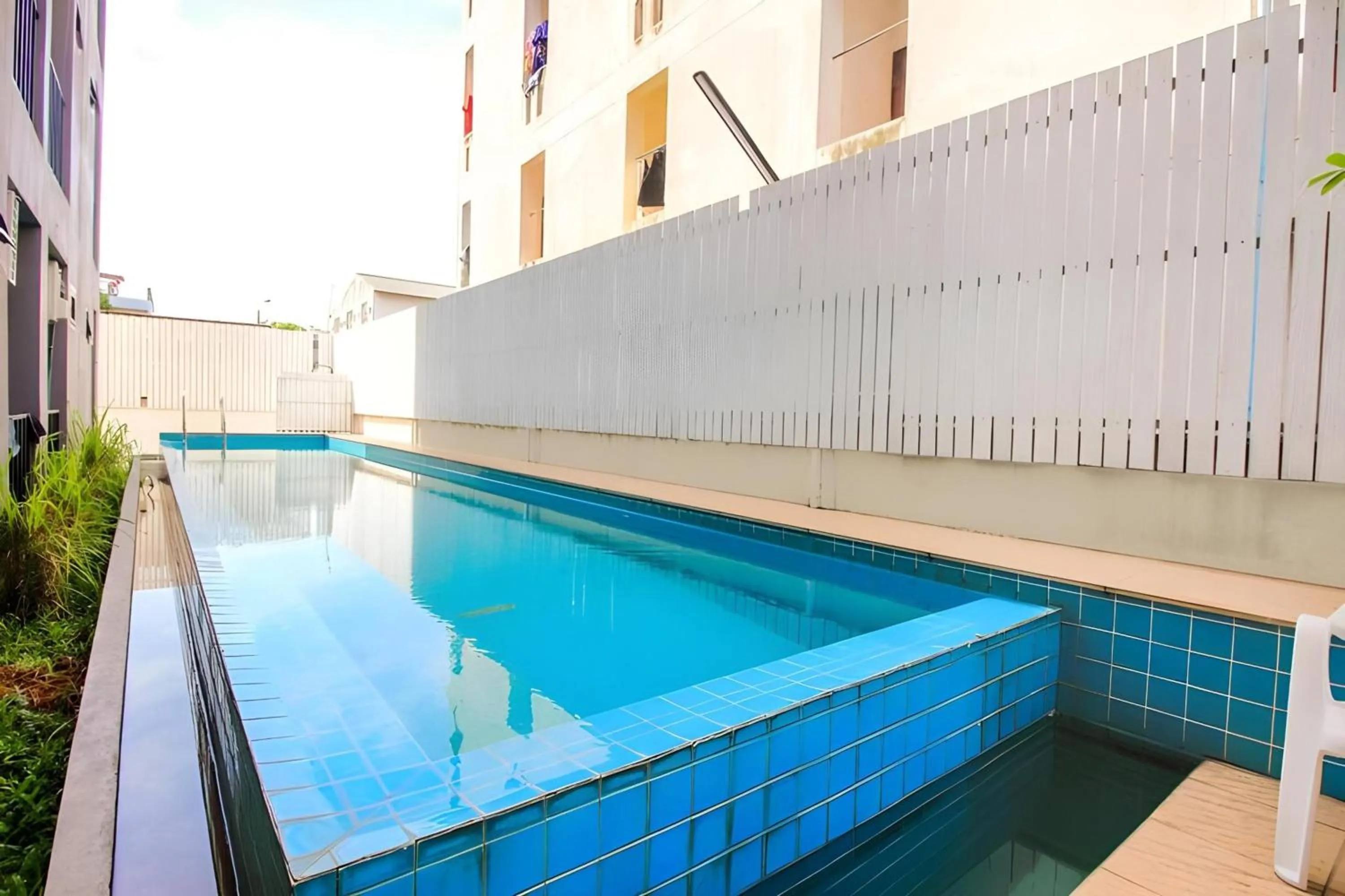 Pool view in Super OYO 427 Chill Apartment