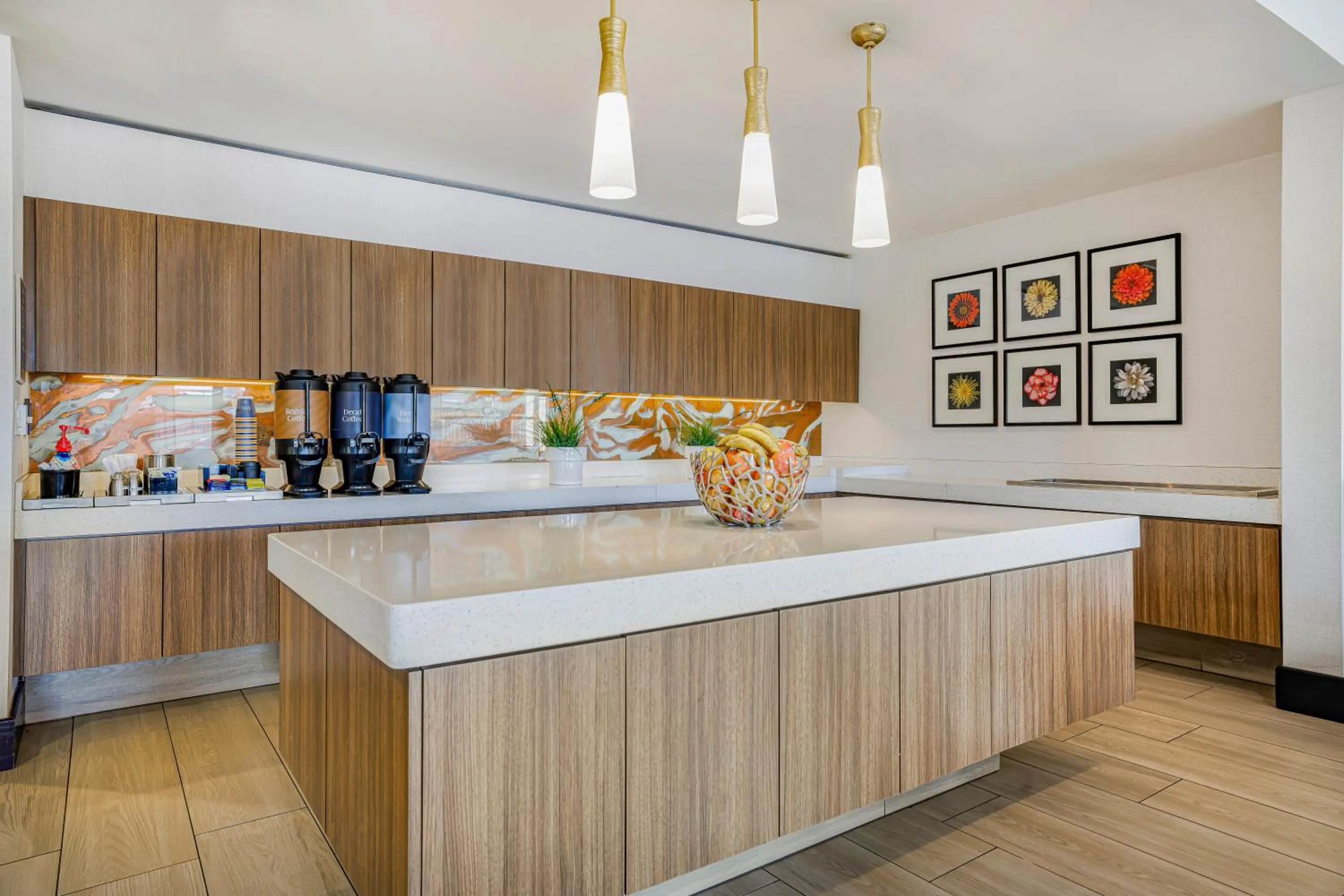 Coffee/tea facilities in Homewood Suites by Hilton Plano-Richardson