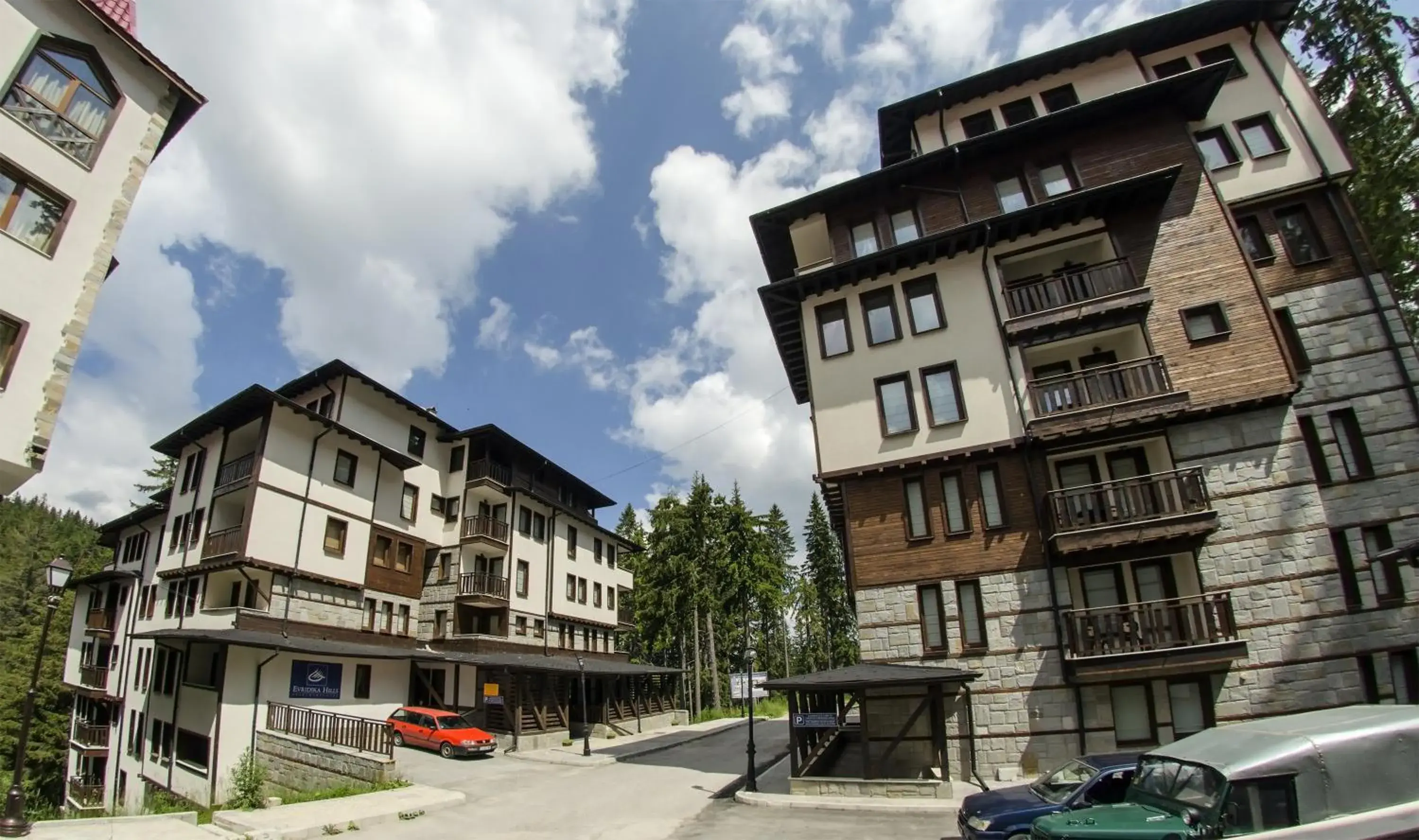 Facade/entrance in Green Life Family Apartments Pamporovo Facade/entrance in Green Life Family Apartments Pamporovo