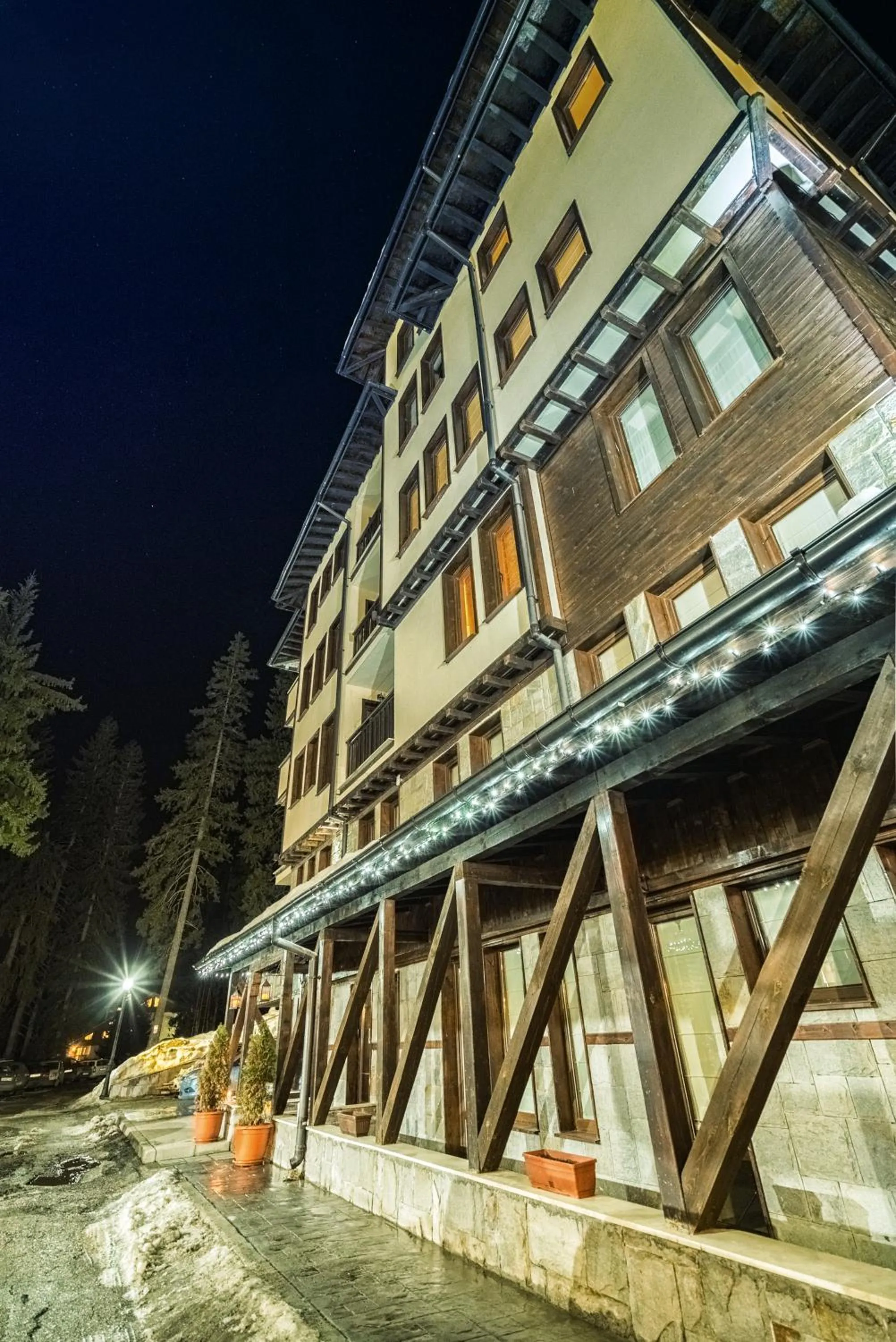 Property building in Green Life Family Apartments Pamporovo