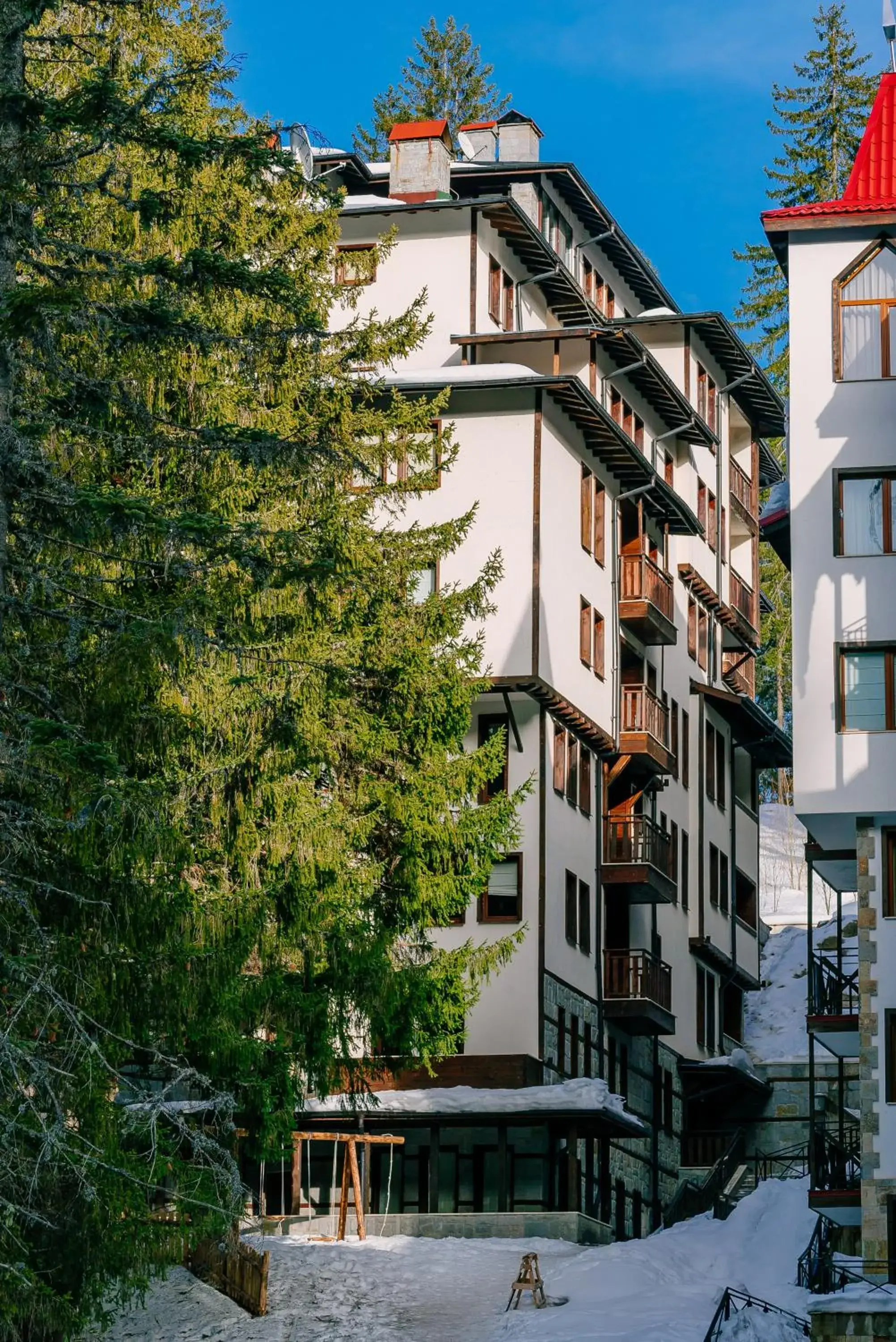 Property building in Green Life Family Apartments Pamporovo Property building in Green Life Family Apartments Pamporovo