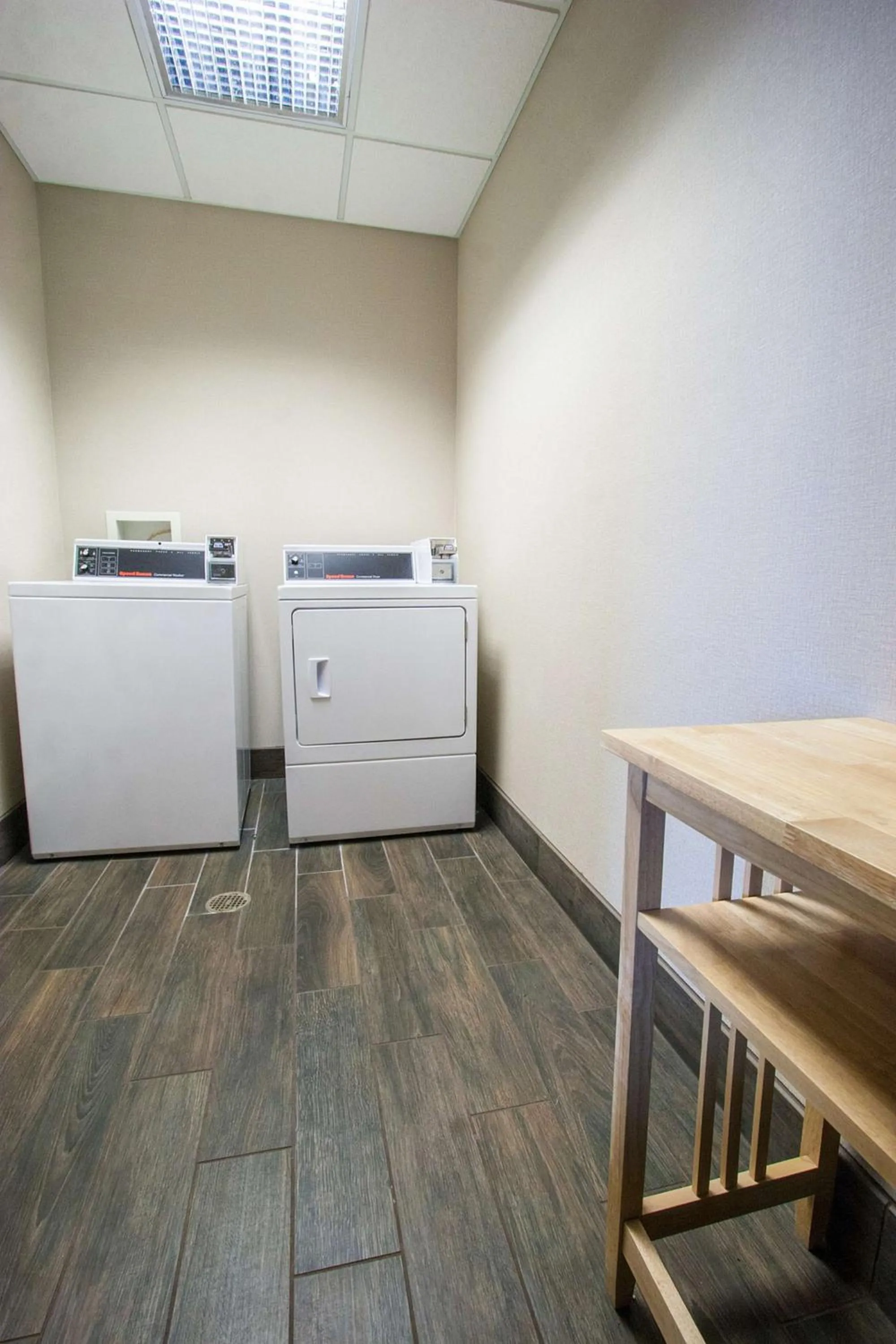 Property building in Hampton Inn - Great Falls