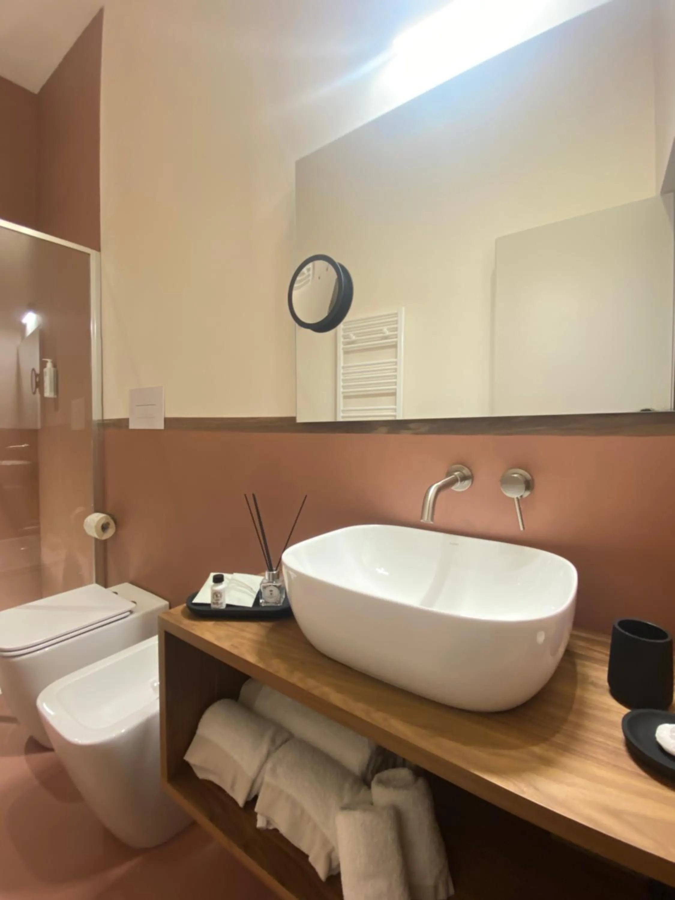 Shower in Palazzo Brunaccini Boutique Hotel