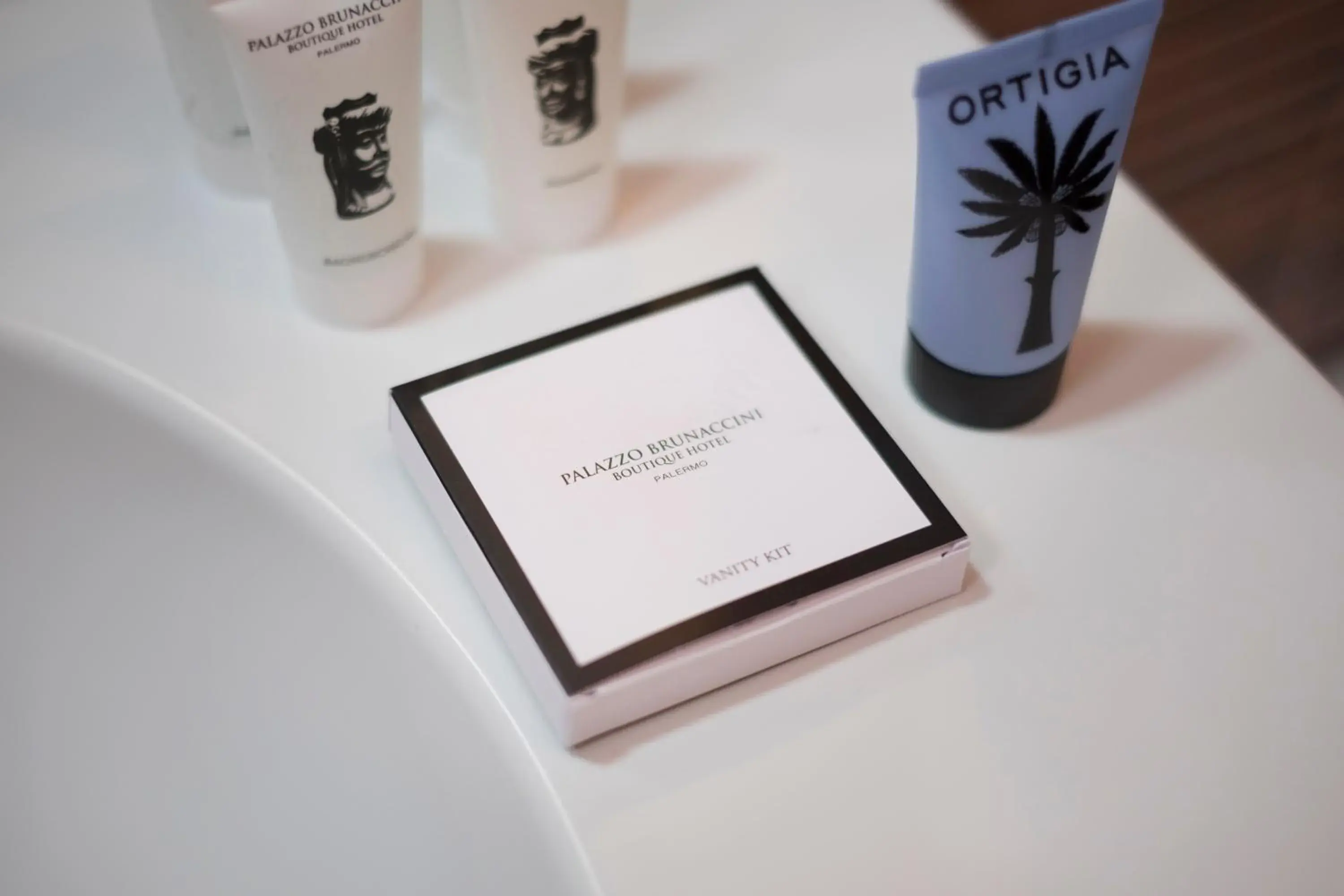 Basic Double Room in Palazzo Brunaccini Boutique Hotel Basic Double Room in Palazzo Brunaccini Boutique Hotel