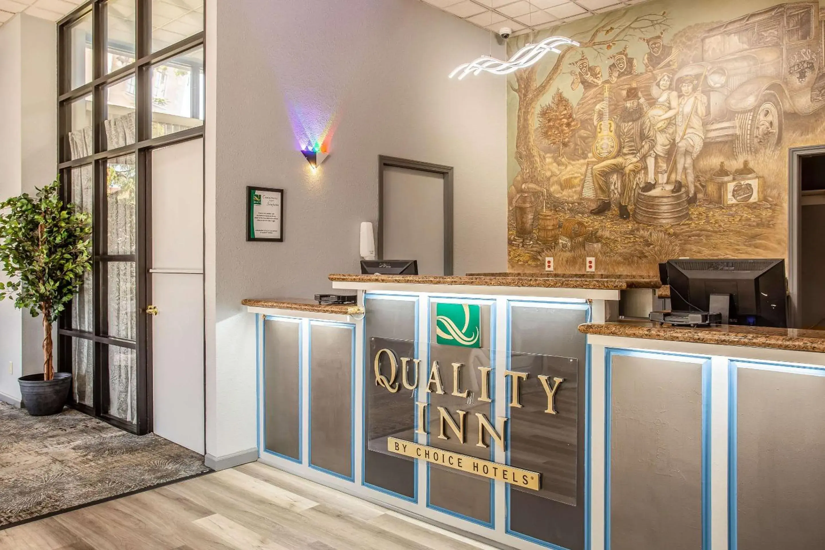 Lobby or reception in Quality Inn Branson On the Strip Lobby or reception in Quality Inn Branson On the Strip