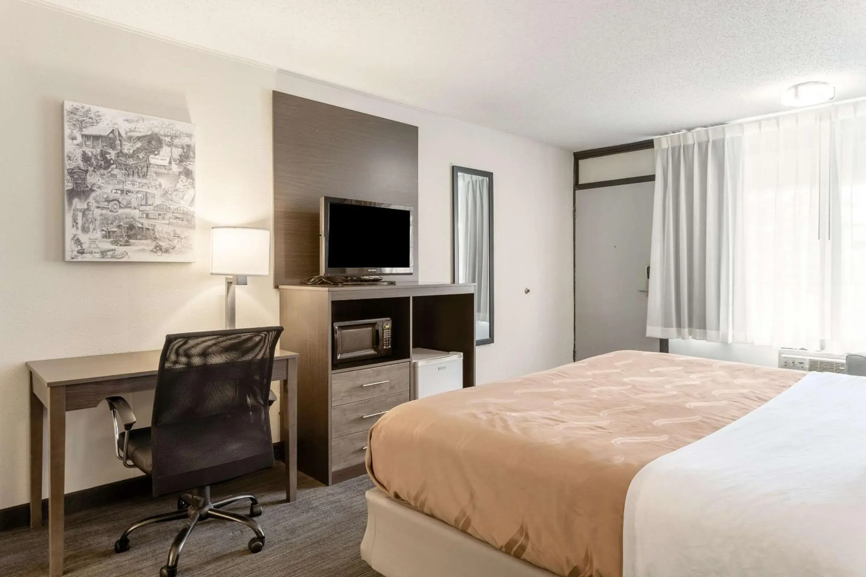 Bedroom, Bed in Quality Inn Branson On the Strip Bedroom, Bed in Quality Inn Branson On the Strip