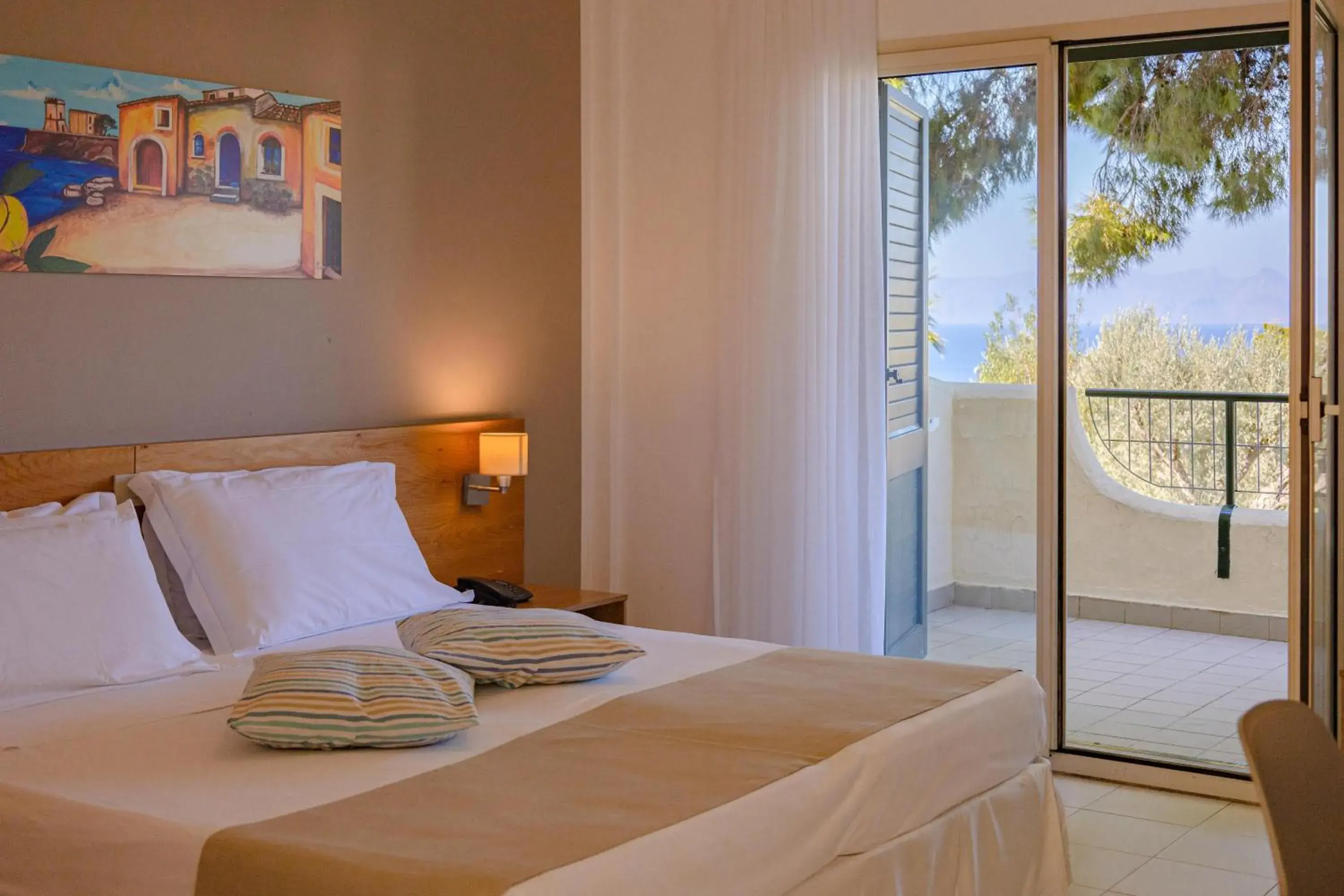 Bed in CDSHotels Terrasini - Città del Mare Bed in CDSHotels Terrasini - Città del Mare