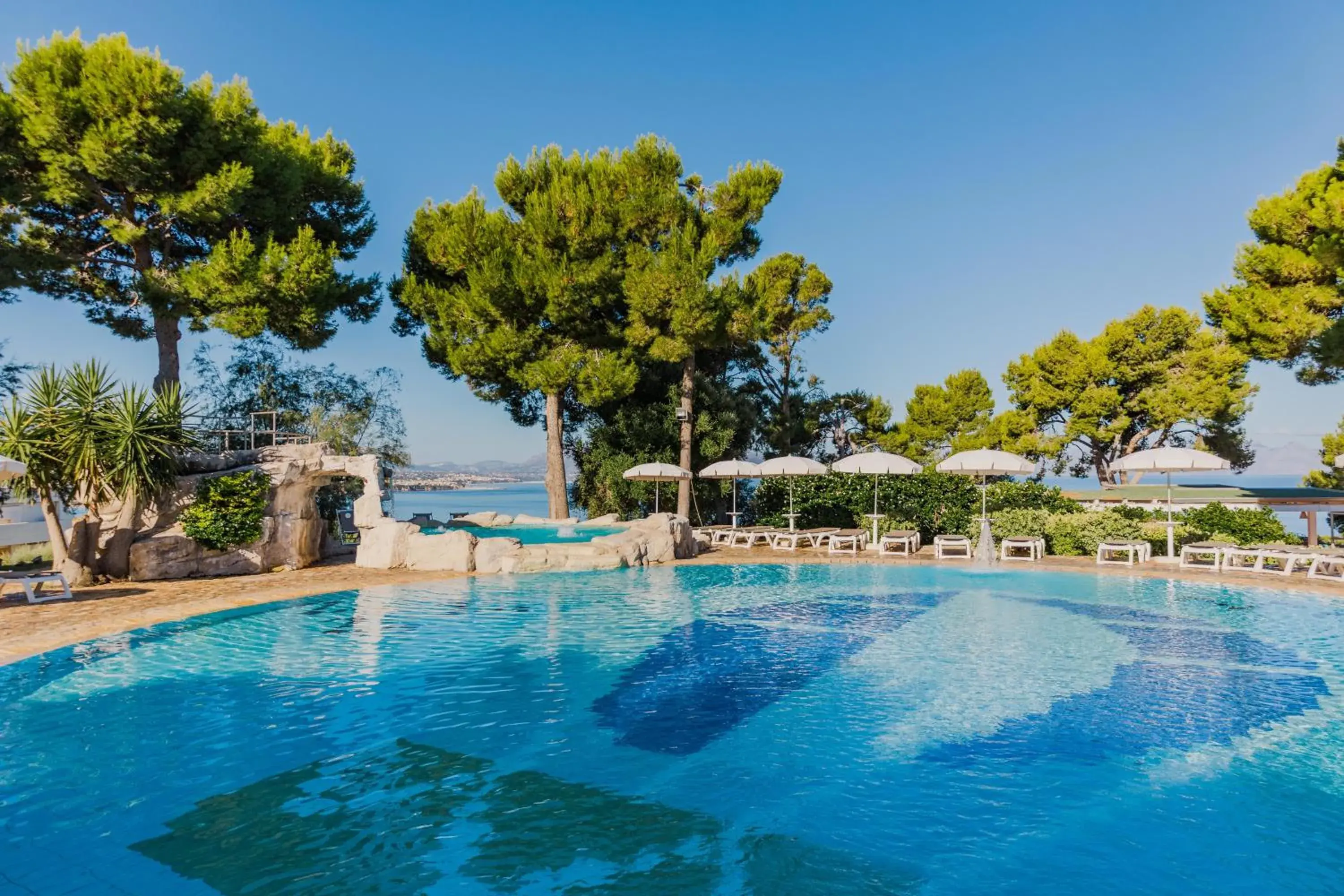 Swimming pool in CDSHotels Terrasini - Città del Mare Swimming pool in CDSHotels Terrasini - Città del Mare