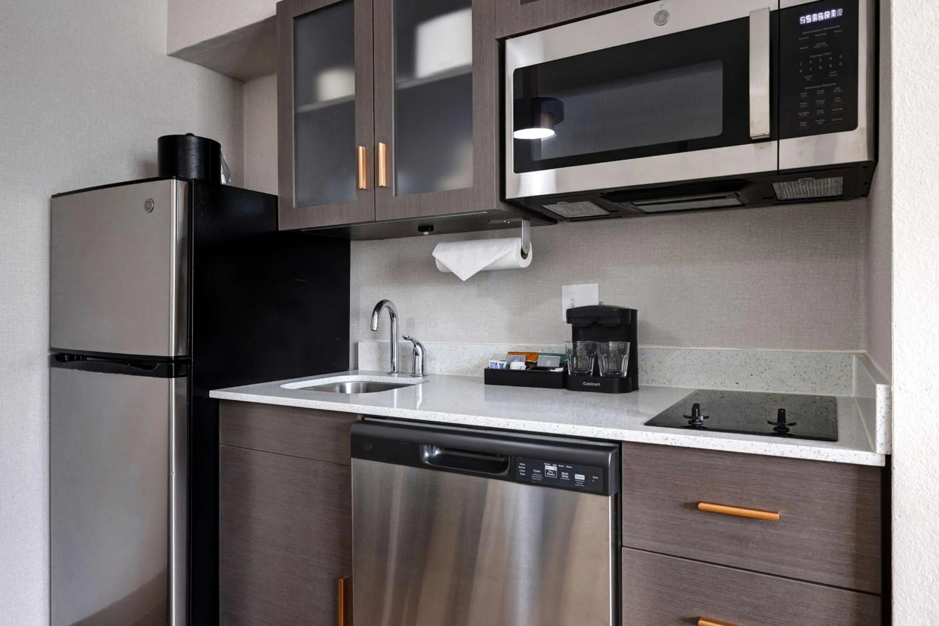 Kitchen or kitchenette in Homewood Suites by Hilton Jackson-Ridgeland