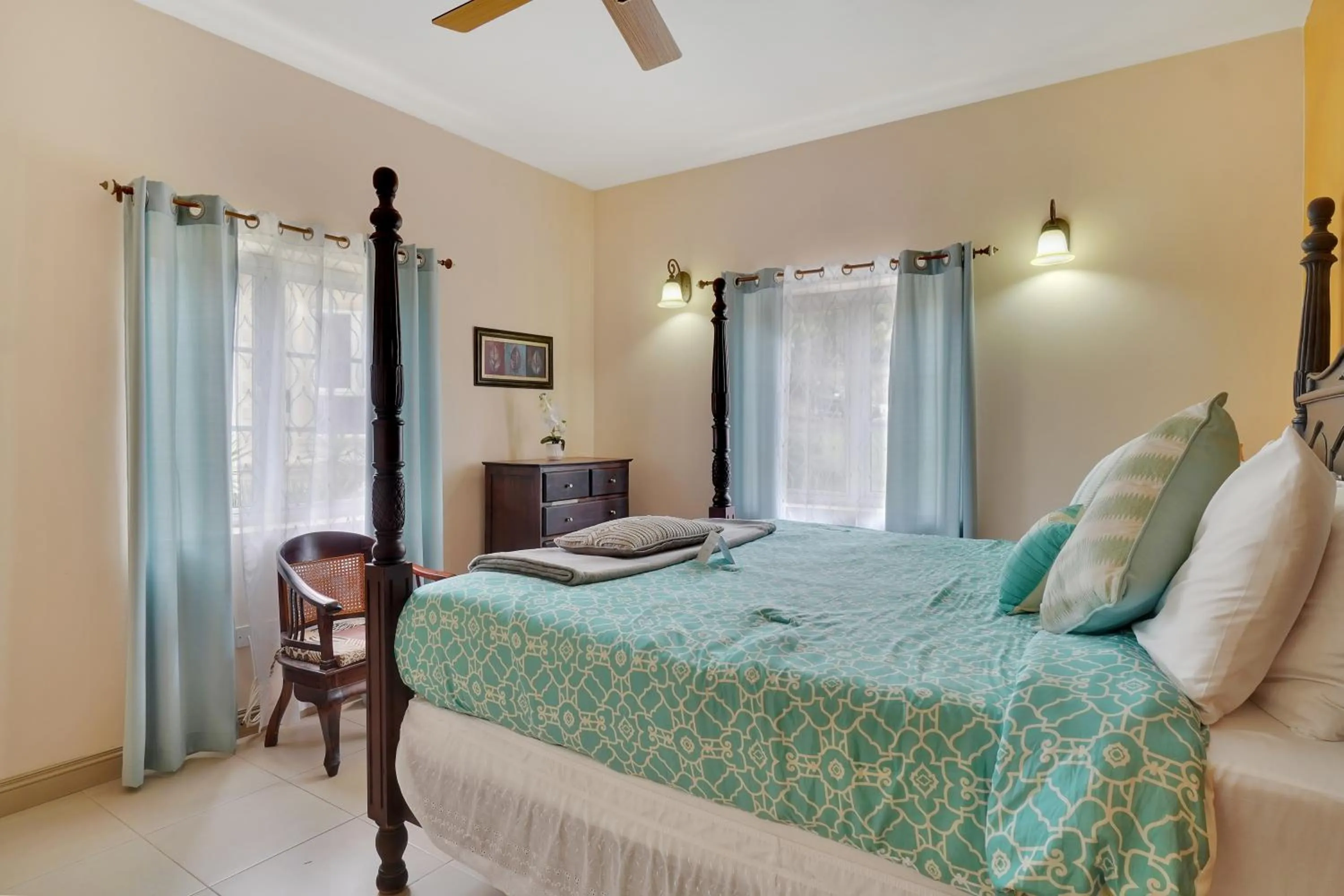 Bed in Mandela Court Suites Grenada