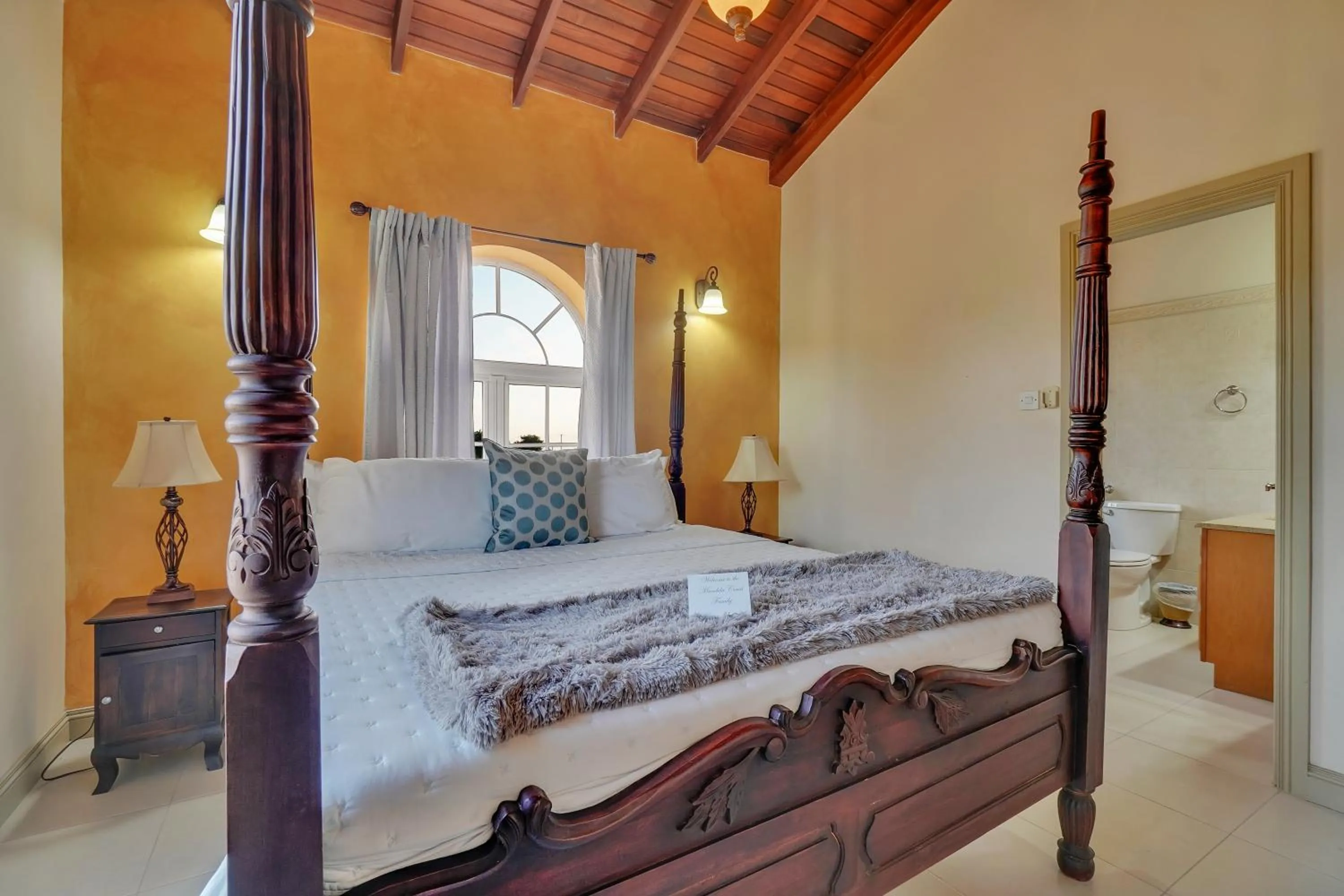 Bed in Mandela Court Suites Grenada