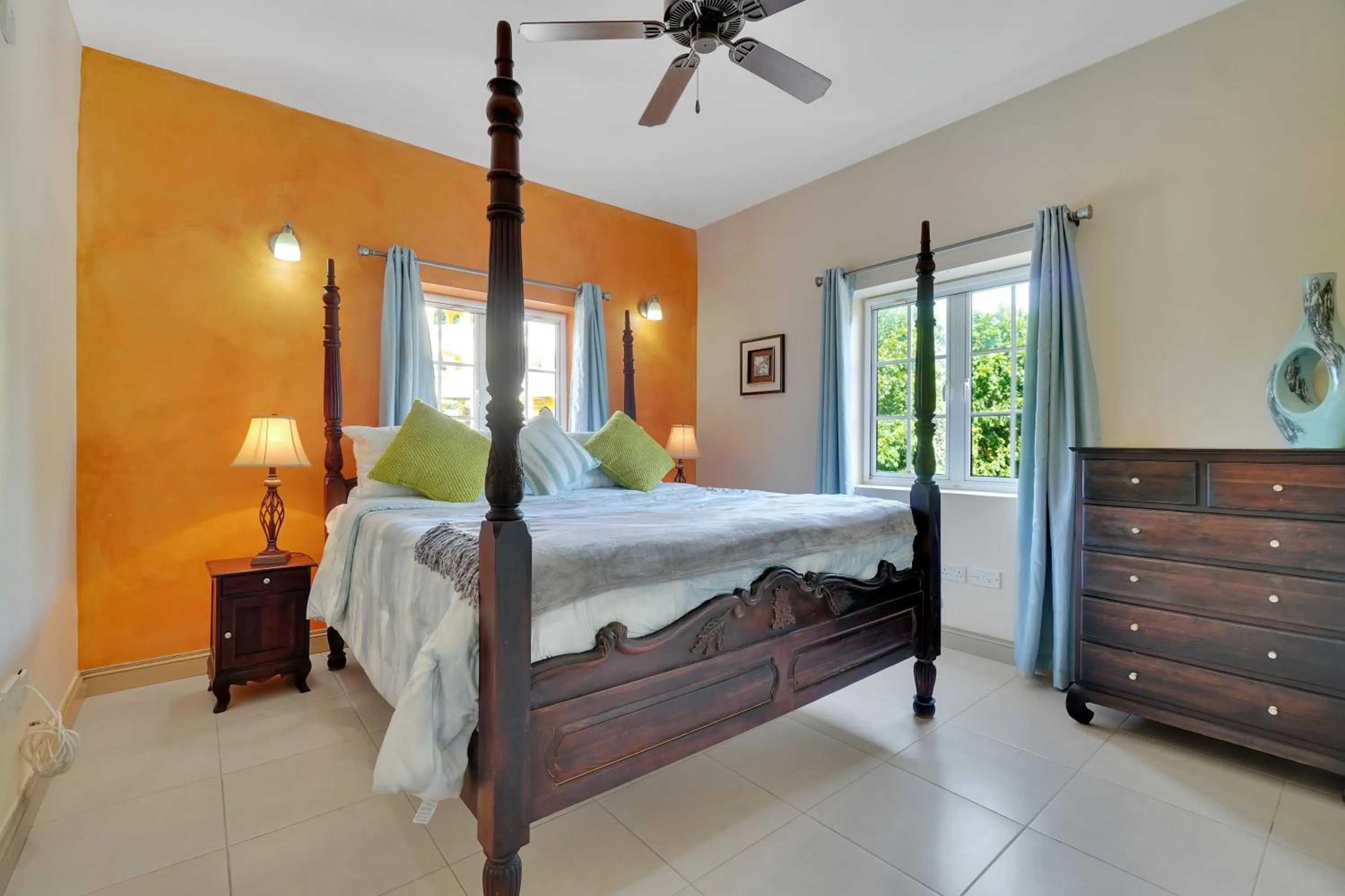 Bed in Mandela Court Suites Grenada