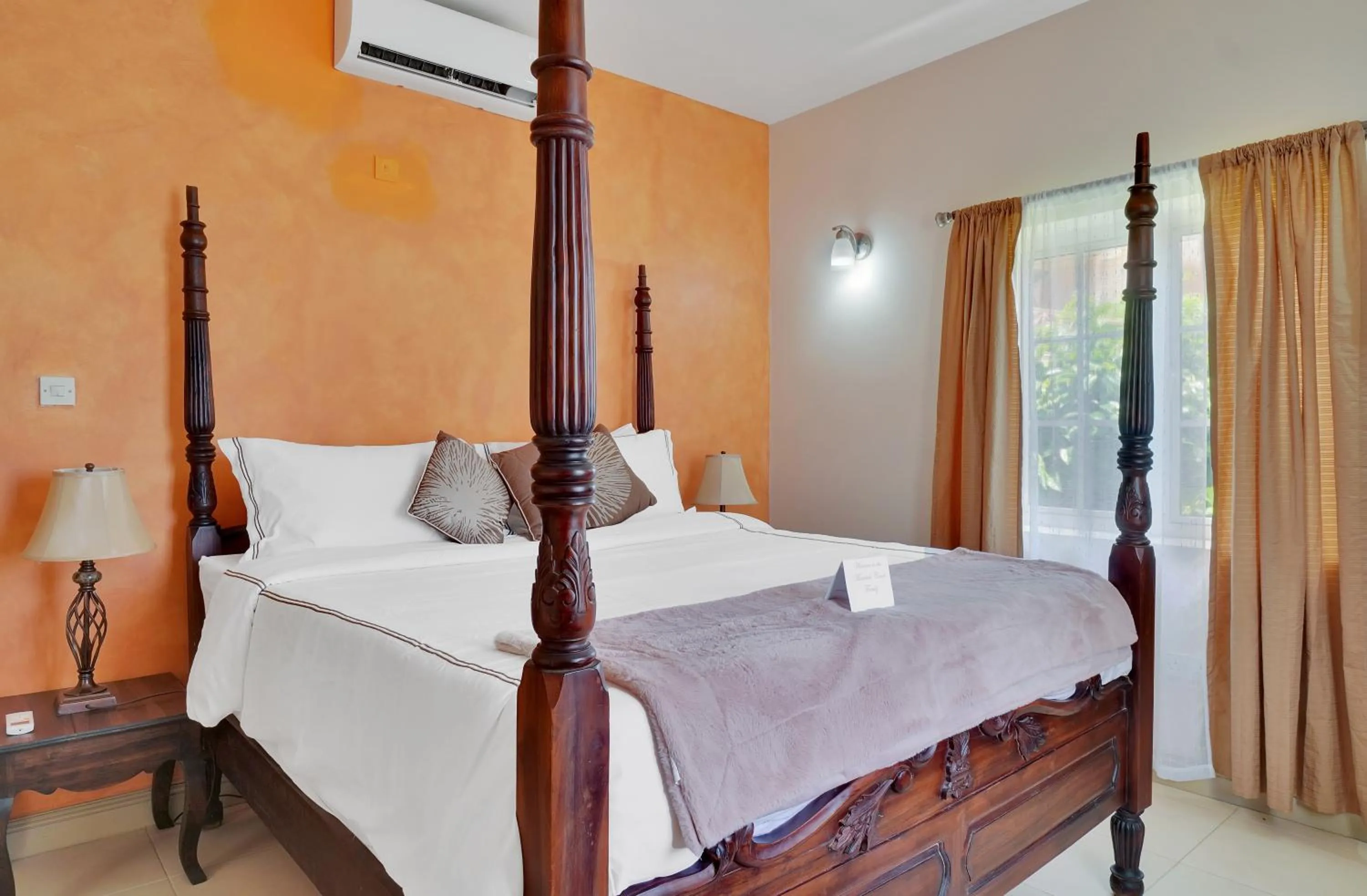 Bedroom, Bed in Mandela Court Suites Grenada