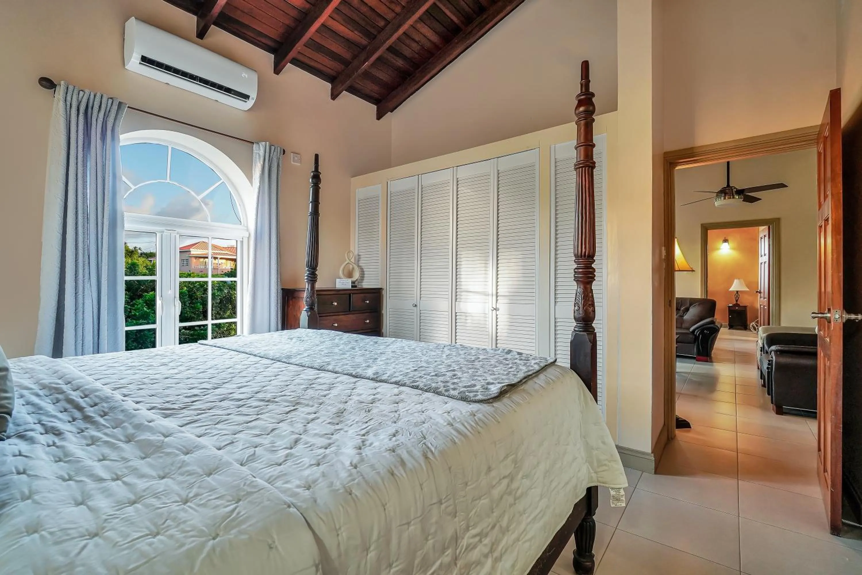 Bed in Mandela Court Suites Grenada