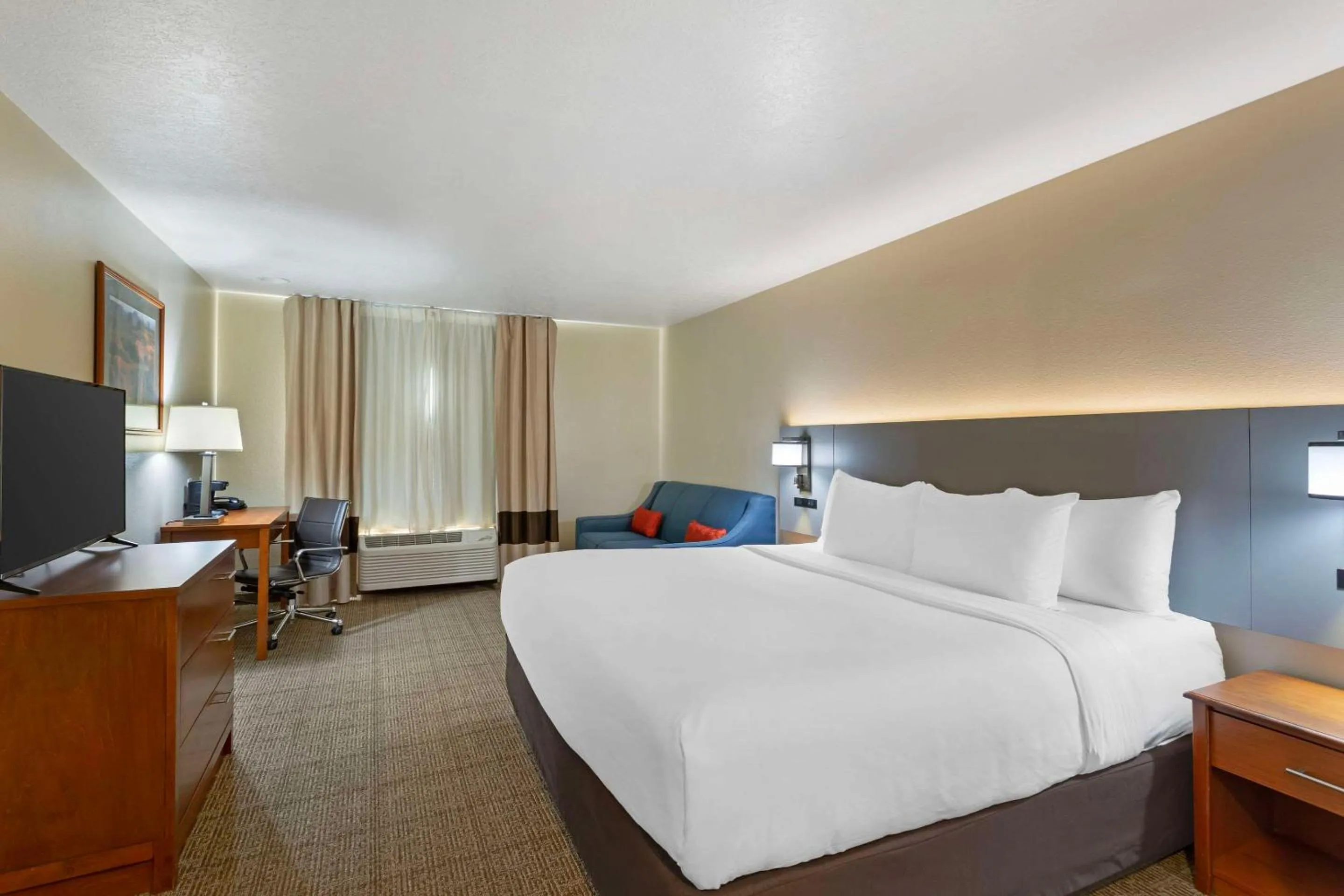 Bedroom, Bed in Comfort Inn Richfield I-70