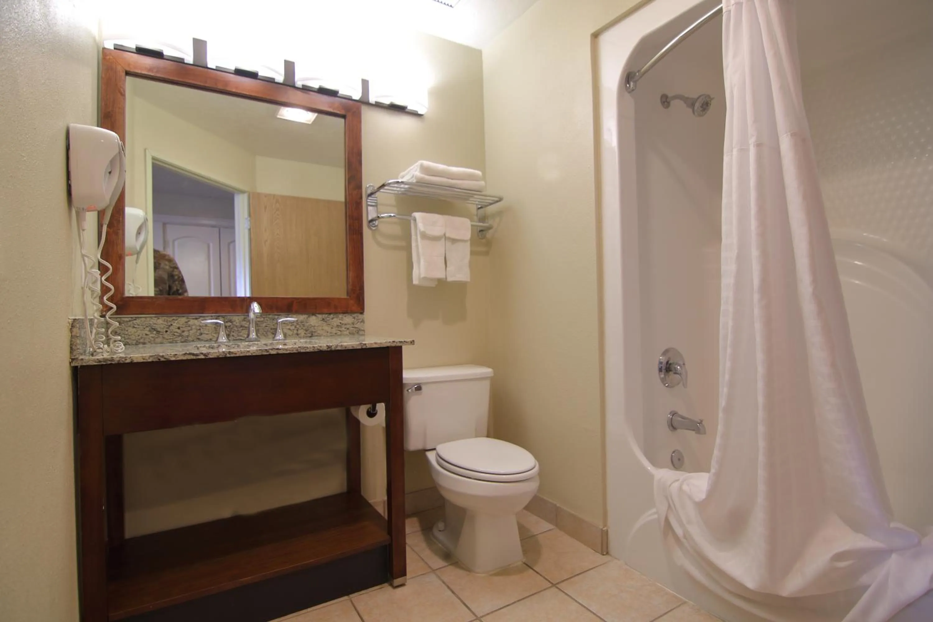Bathroom in Comfort Inn Richfield I-70