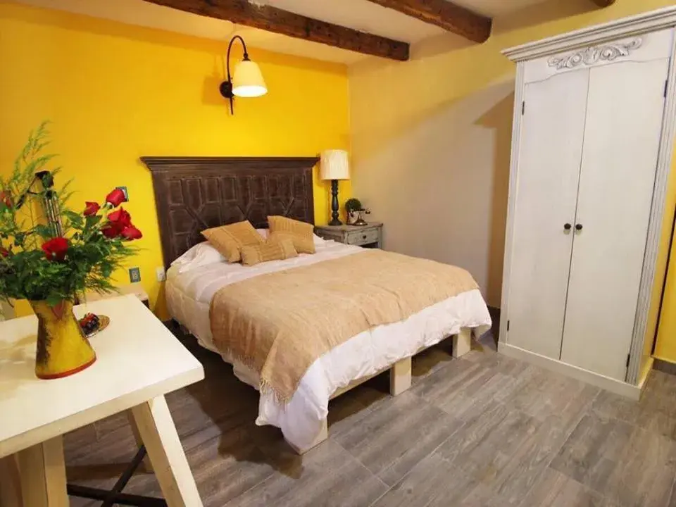 Deluxe Queen Room in Alondra Hotel Boutique Deluxe Queen Room in Alondra Hotel Boutique