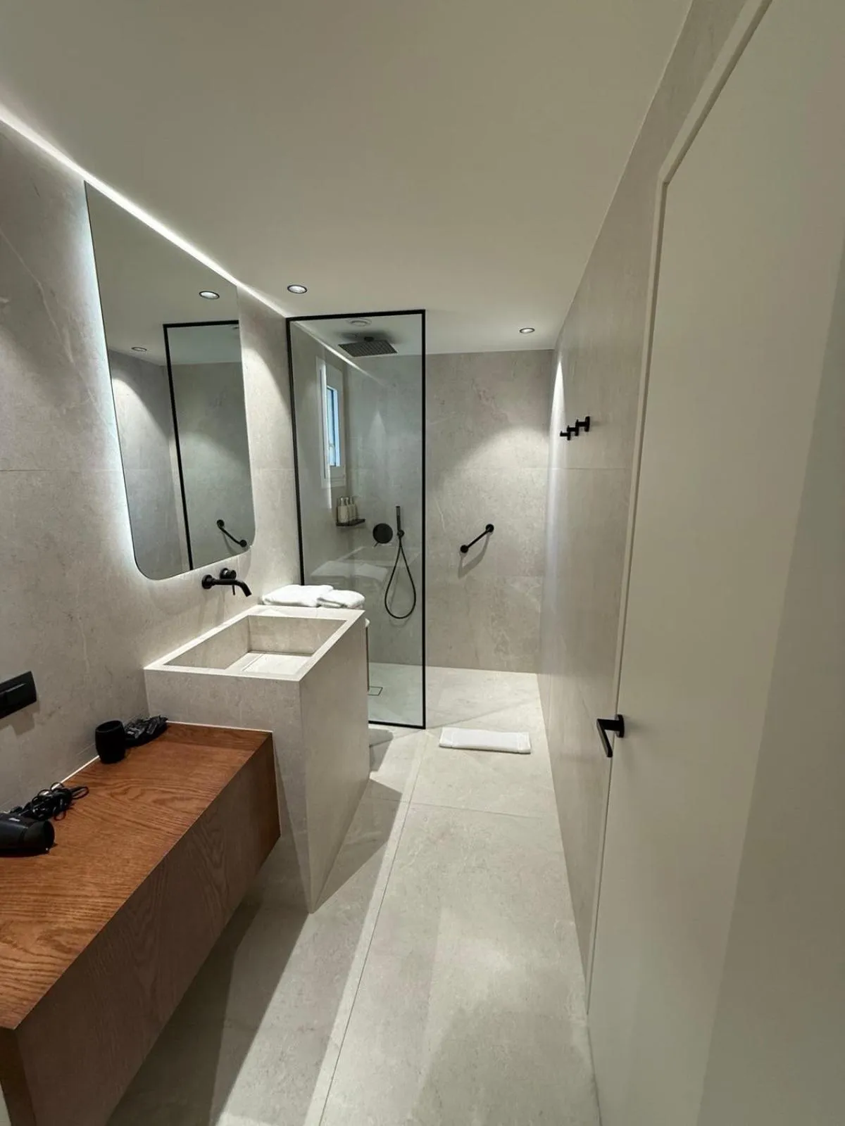 Shower in Aeolis Hotel