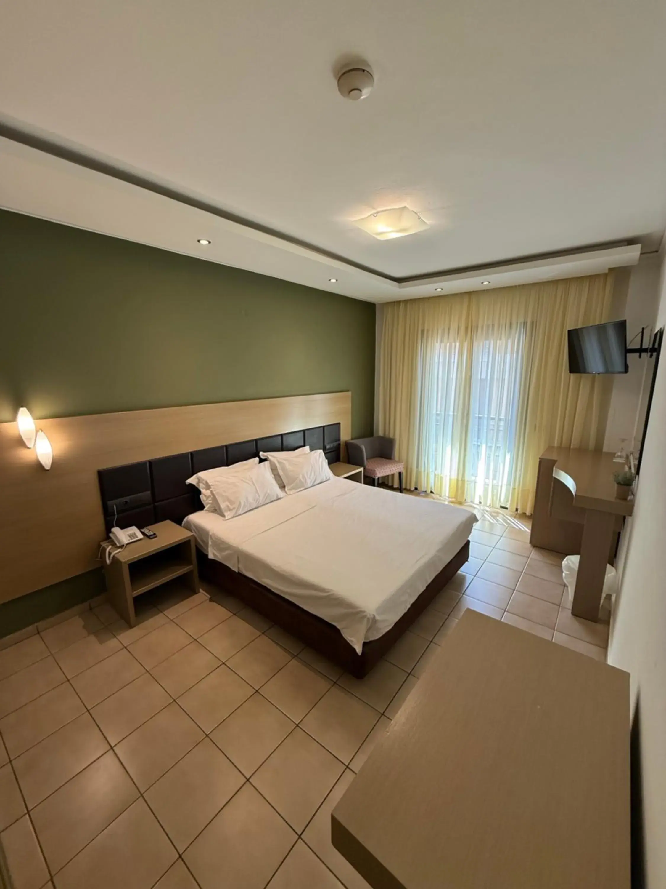 Standard Double or Twin Room with Balcony in Aeolis Hotel Standard Double or Twin Room with Balcony in Aeolis Hotel