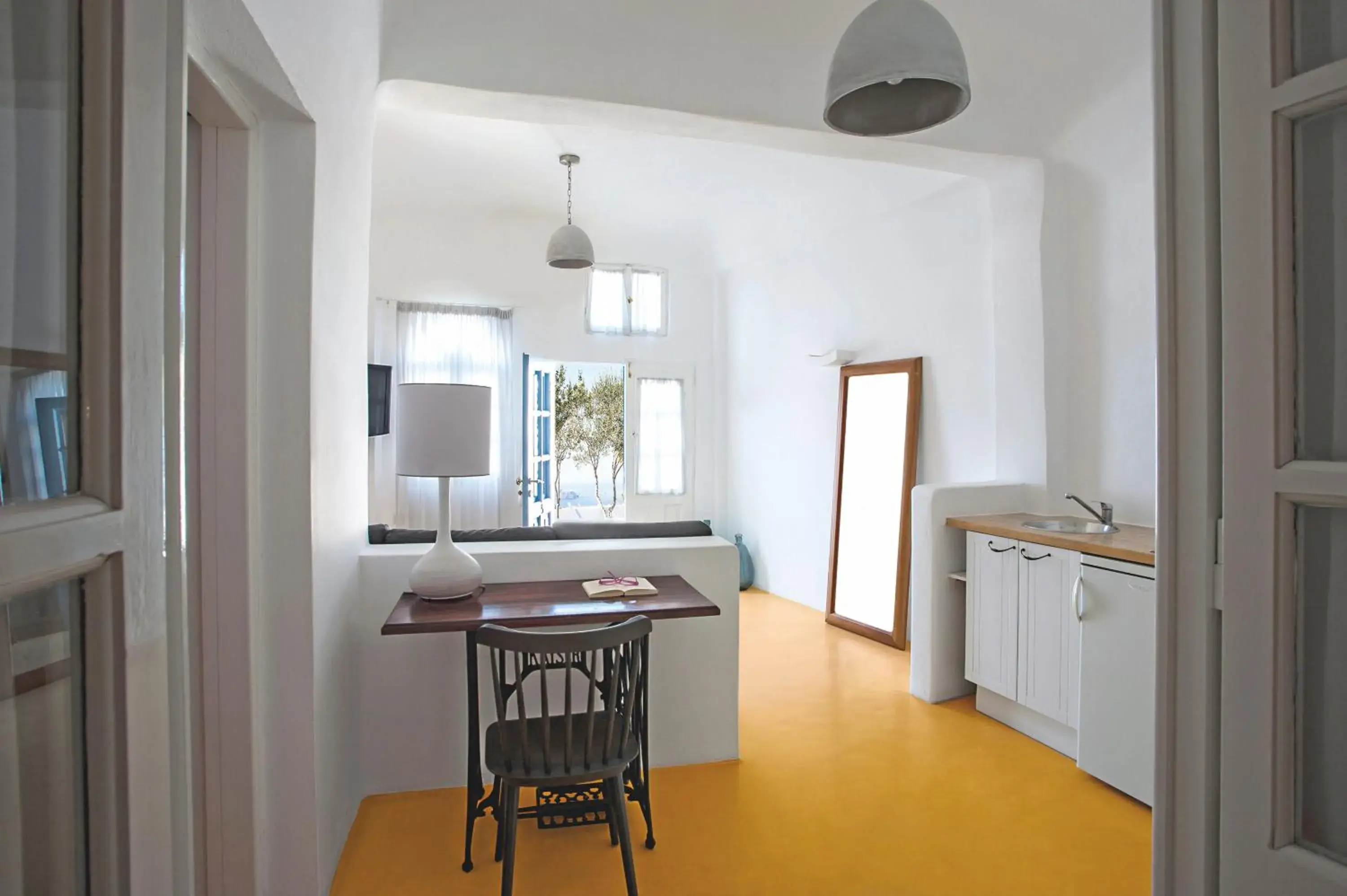 Senior Suite with Caldera View in Remezzo Villas Senior Suite with Caldera View in Remezzo Villas