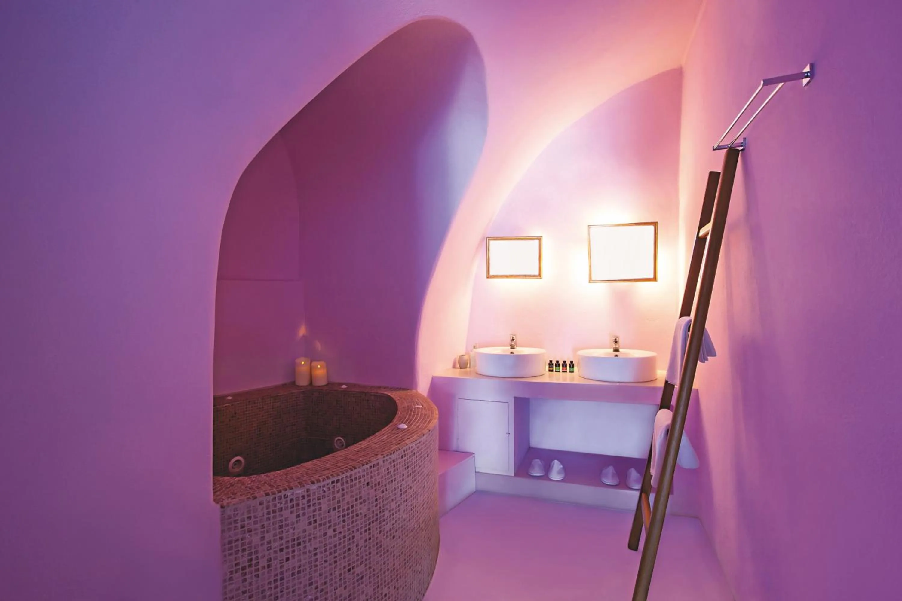 Bathroom in Remezzo Villas