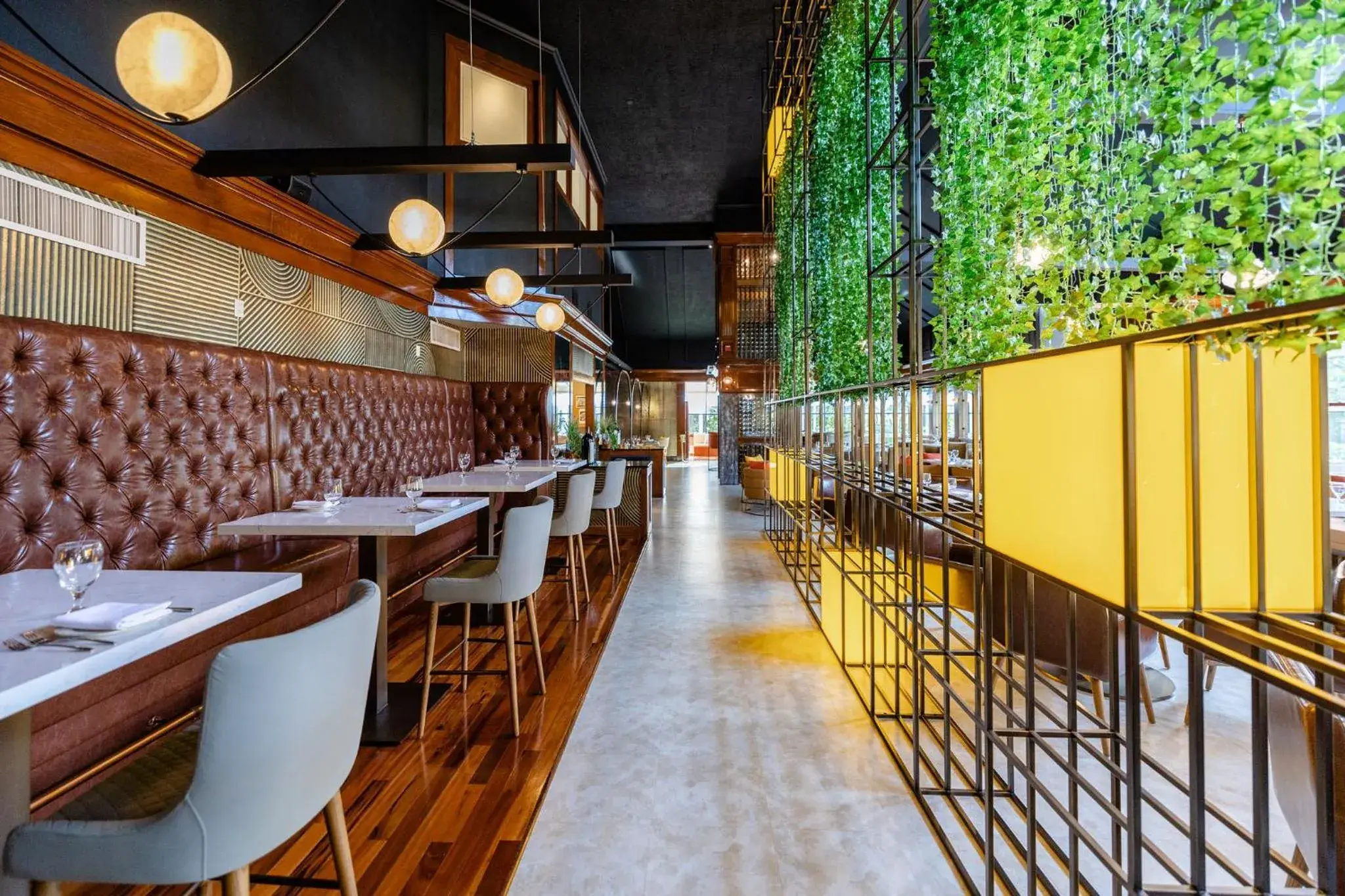 Restaurant/places to eat in Chateau Merrimack Hotel & Spa Restaurant/places to eat in Chateau Merrimack Hotel & Spa