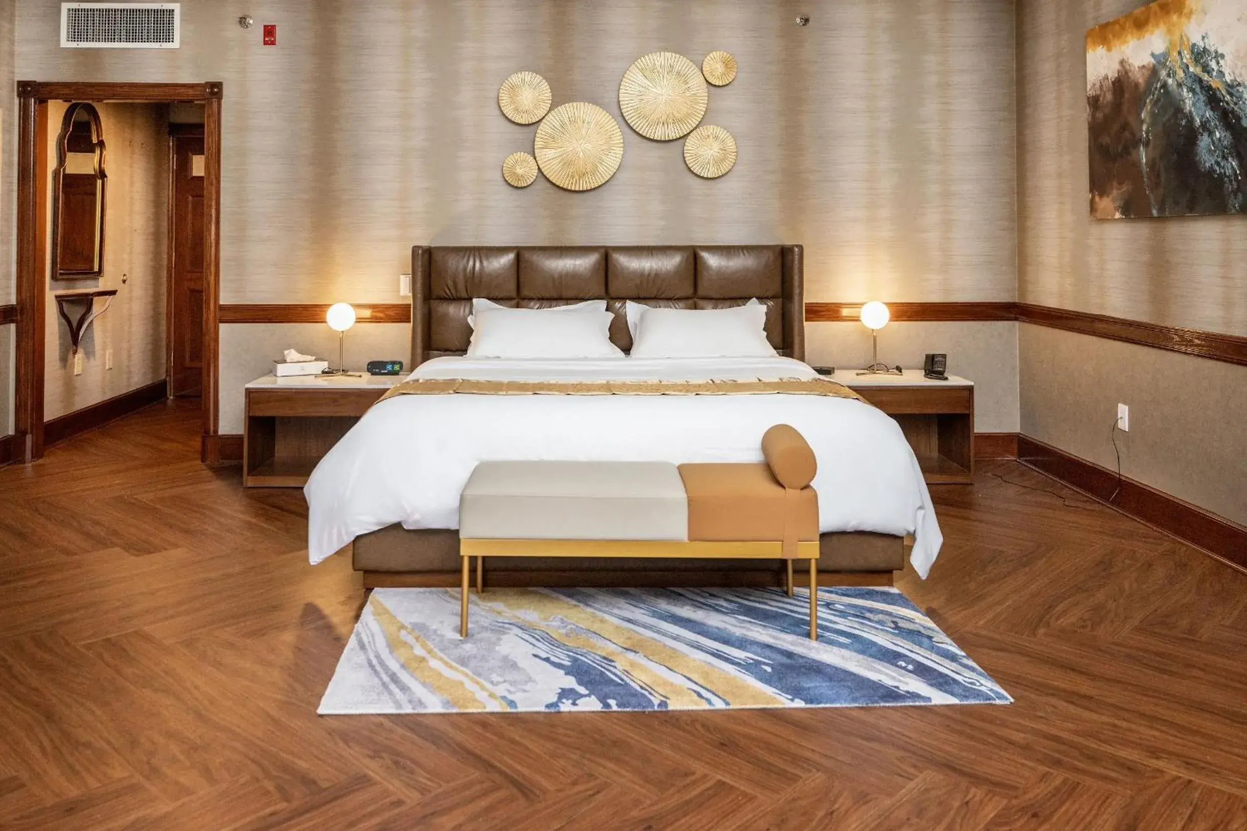 King Studio with Sofa Bed in Chateau Merrimack Hotel & Spa King Studio with Sofa Bed in Chateau Merrimack Hotel & Spa