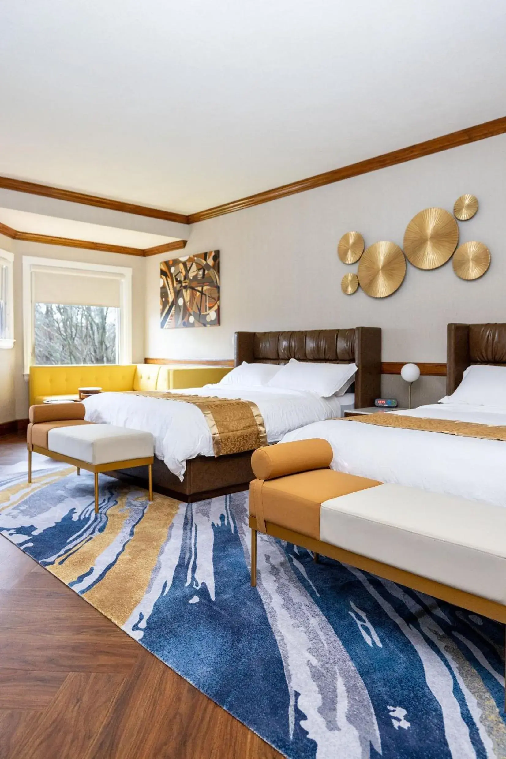 Deluxe Queen Room with Two Queen Beds in Chateau Merrimack Hotel & Spa Deluxe Queen Room with Two Queen Beds in Chateau Merrimack Hotel & Spa