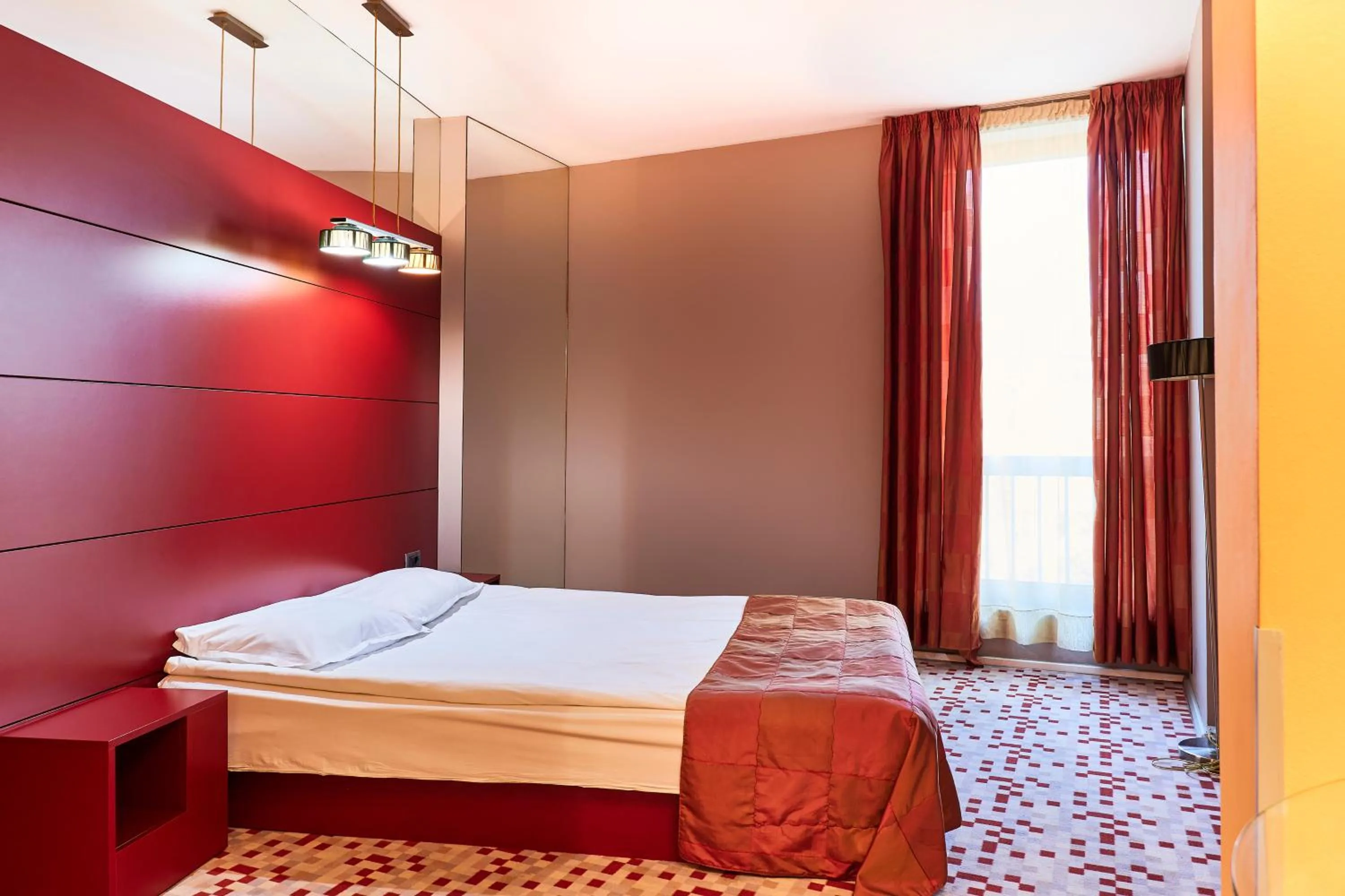 Bedroom, Bed in Monet Hotel