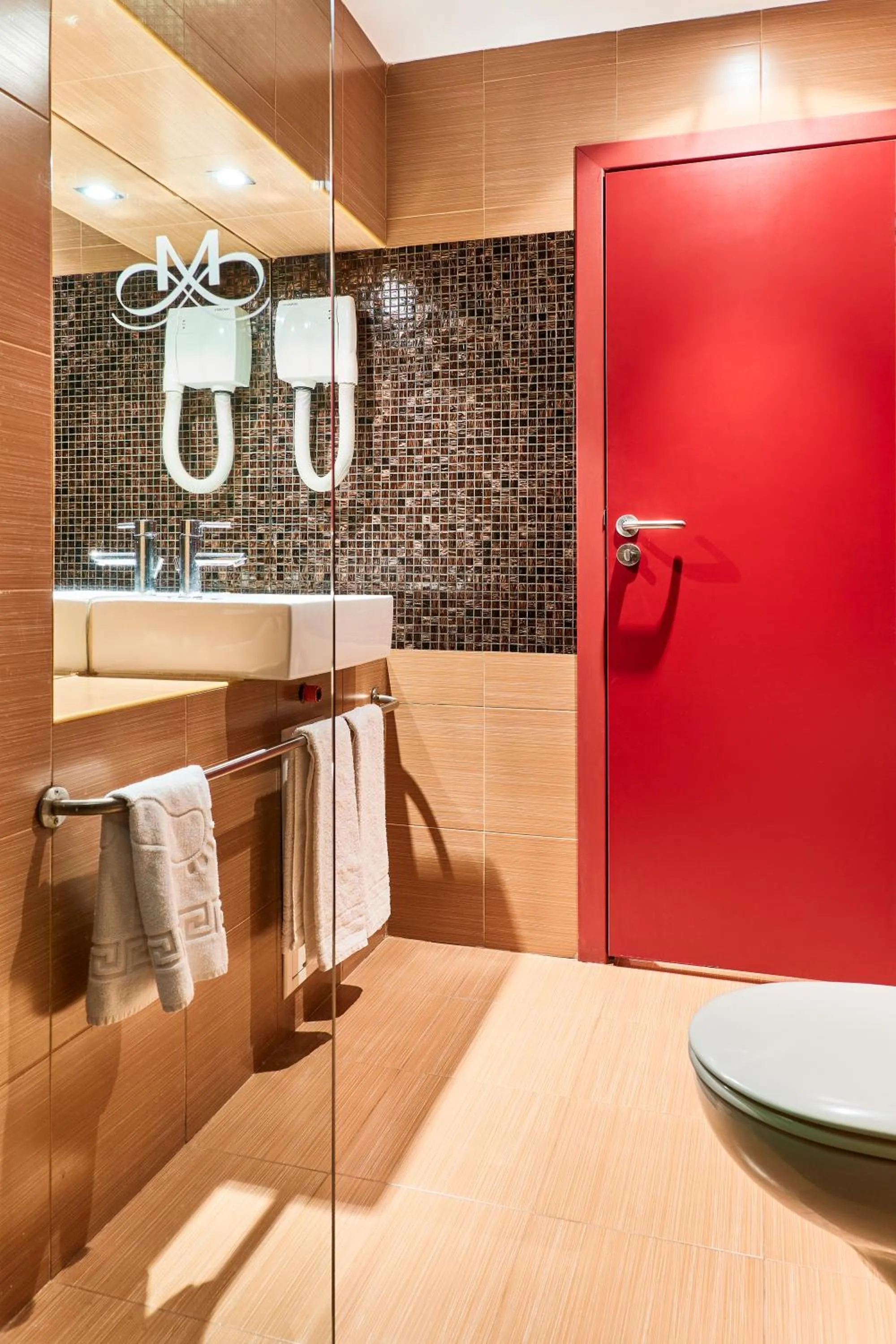 Bathroom in Monet Hotel