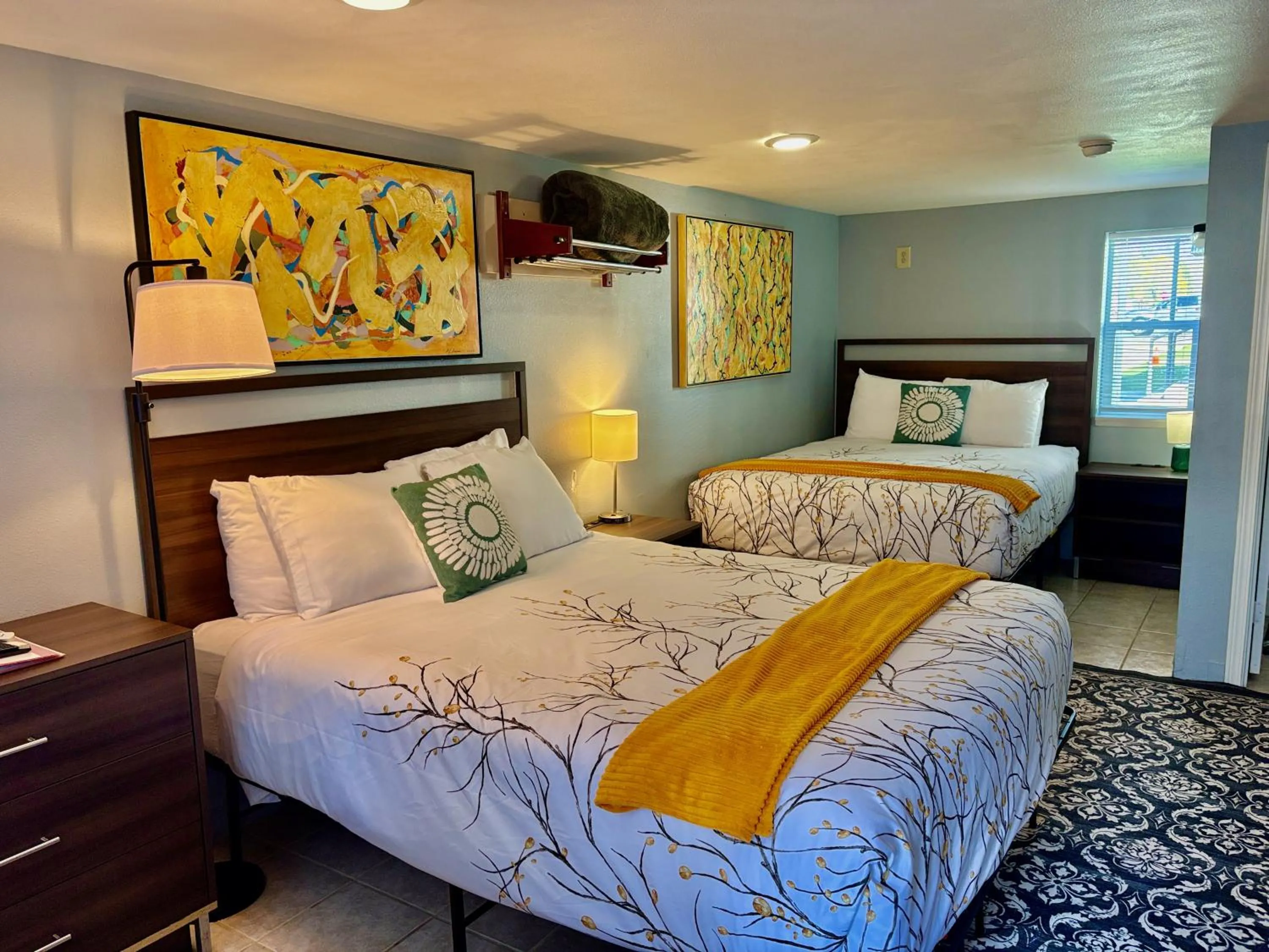 Riverwalk Inn