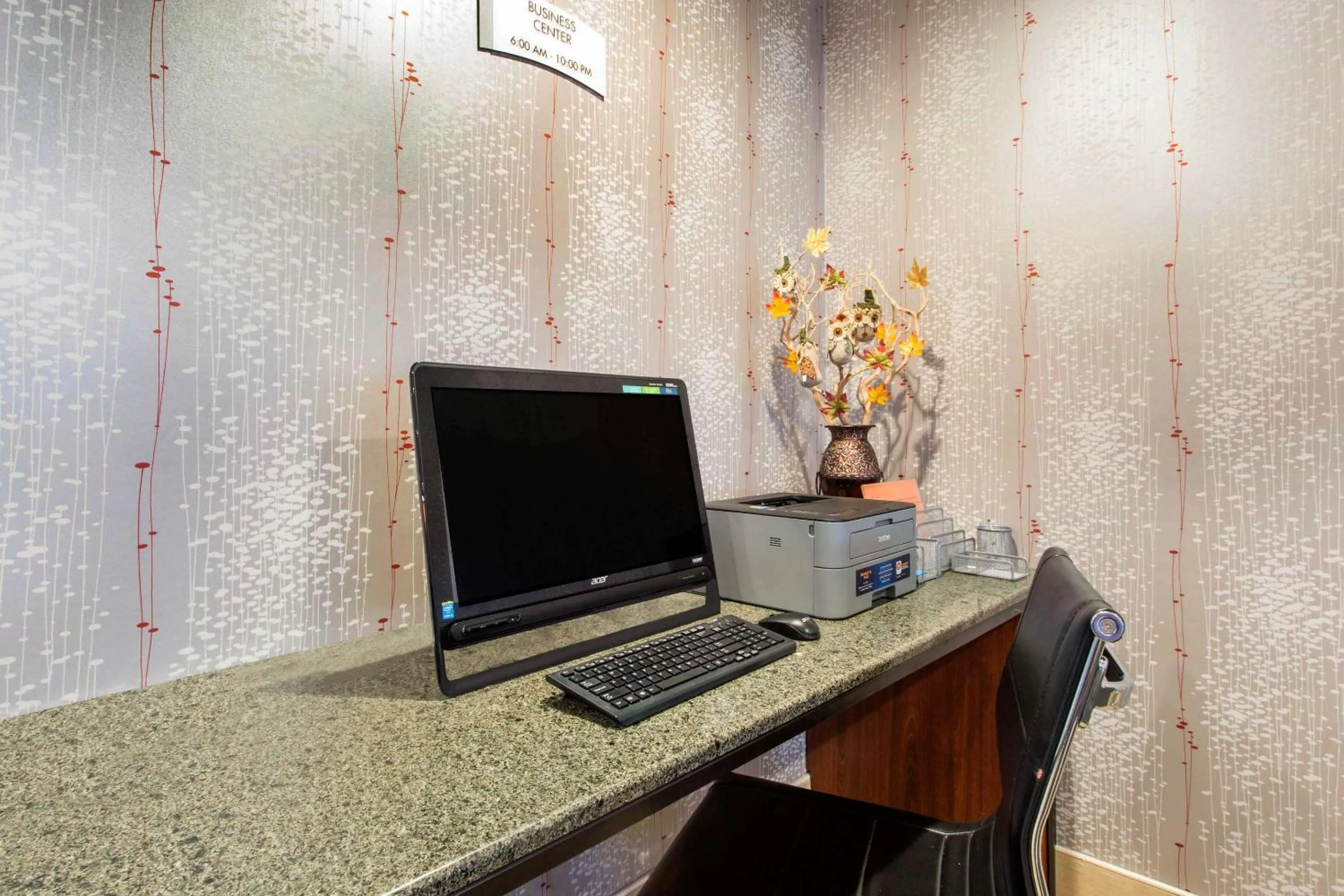 Business facilities in Quality Inn West Springfield